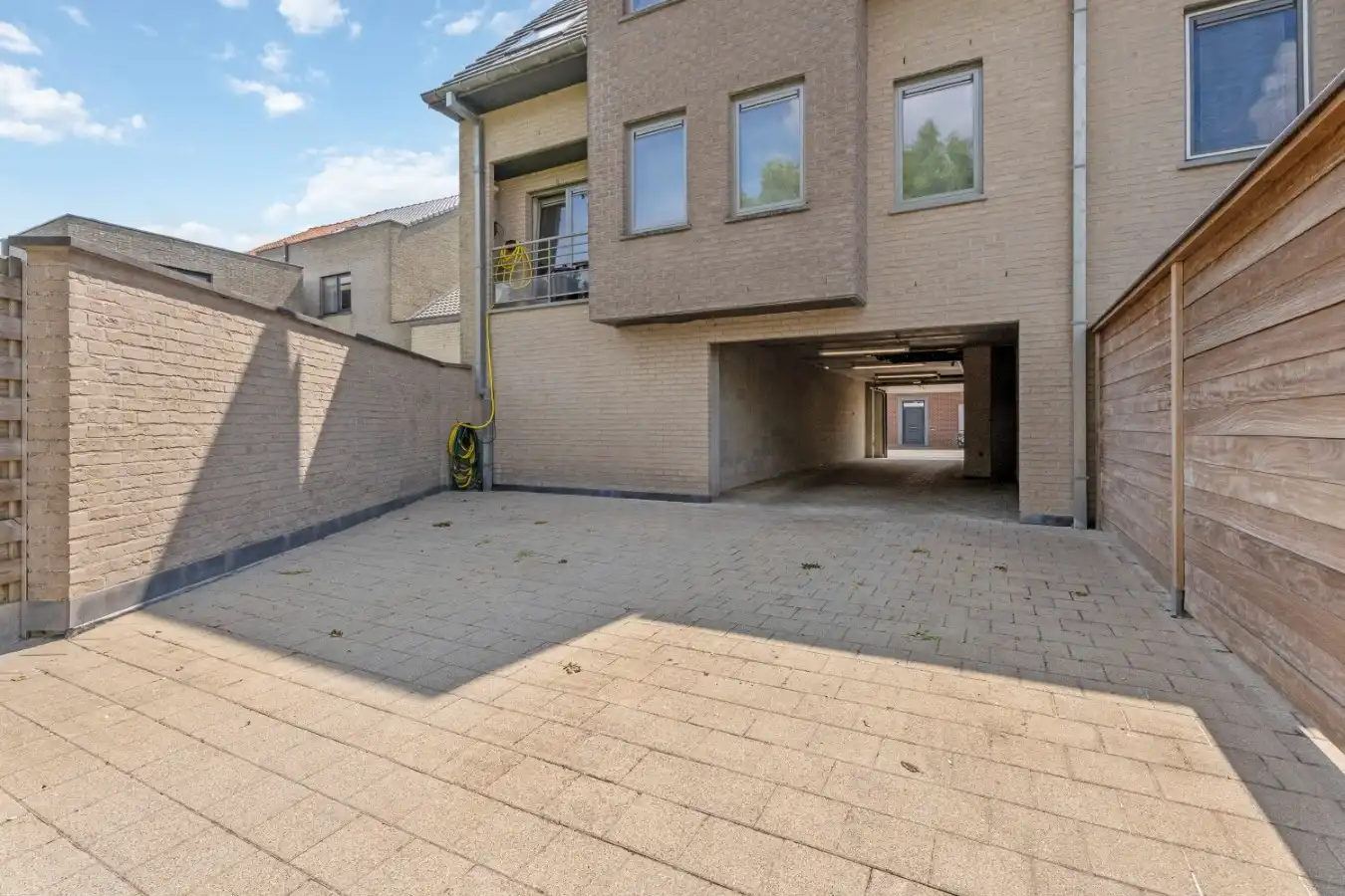 Passendale - Zeer ruim gelijkvloers appartement met 3 slaapkamers, terras en garage-optie foto 12