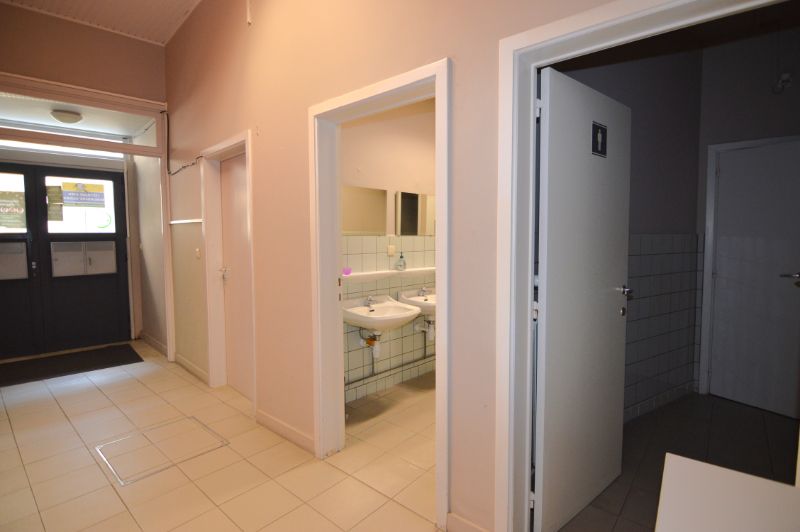 Kantoorruimte te huur in hartje Mechelen – met zicht op de Sint-Romboutstoren foto 4
