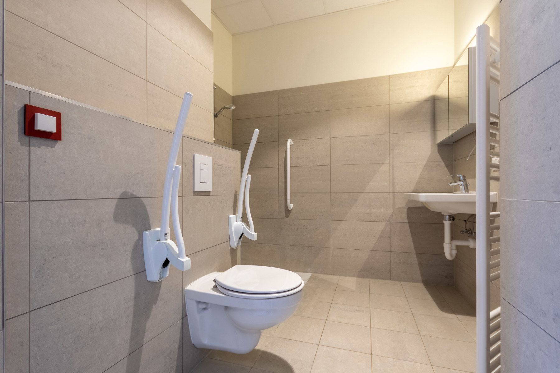 Assistentieflat met kelder in centrum Halle foto 20