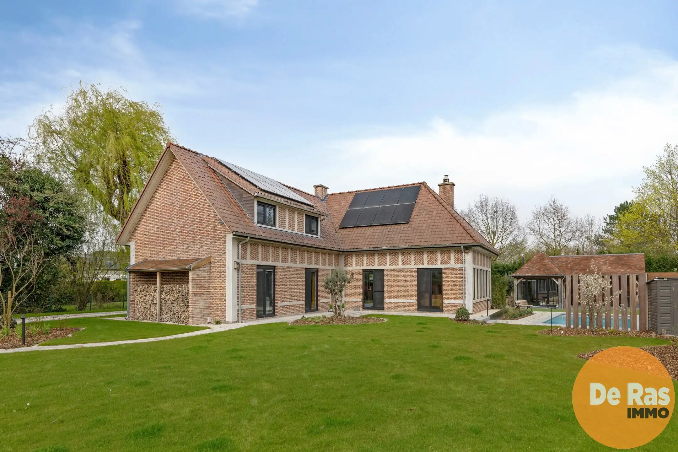 LEDE - Exclusief gerenoveerd landhuis op een unieke ligging foto {{pictureIndex}}