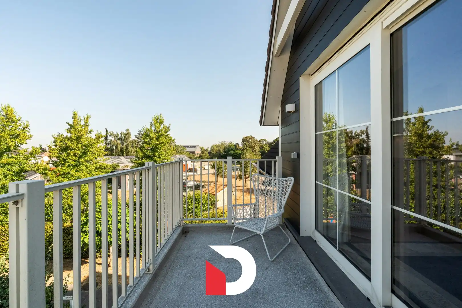 Schitterend hoekappartement met 2slk'ers en 2 terrassen, inclusief een staanplaats te Aartrijke. foto 6