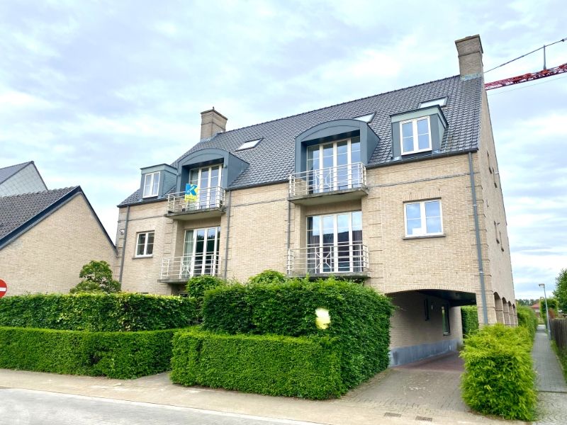 Rustig gelegen duplex appartement met 2 slaapkamers en 2 garages foto 1