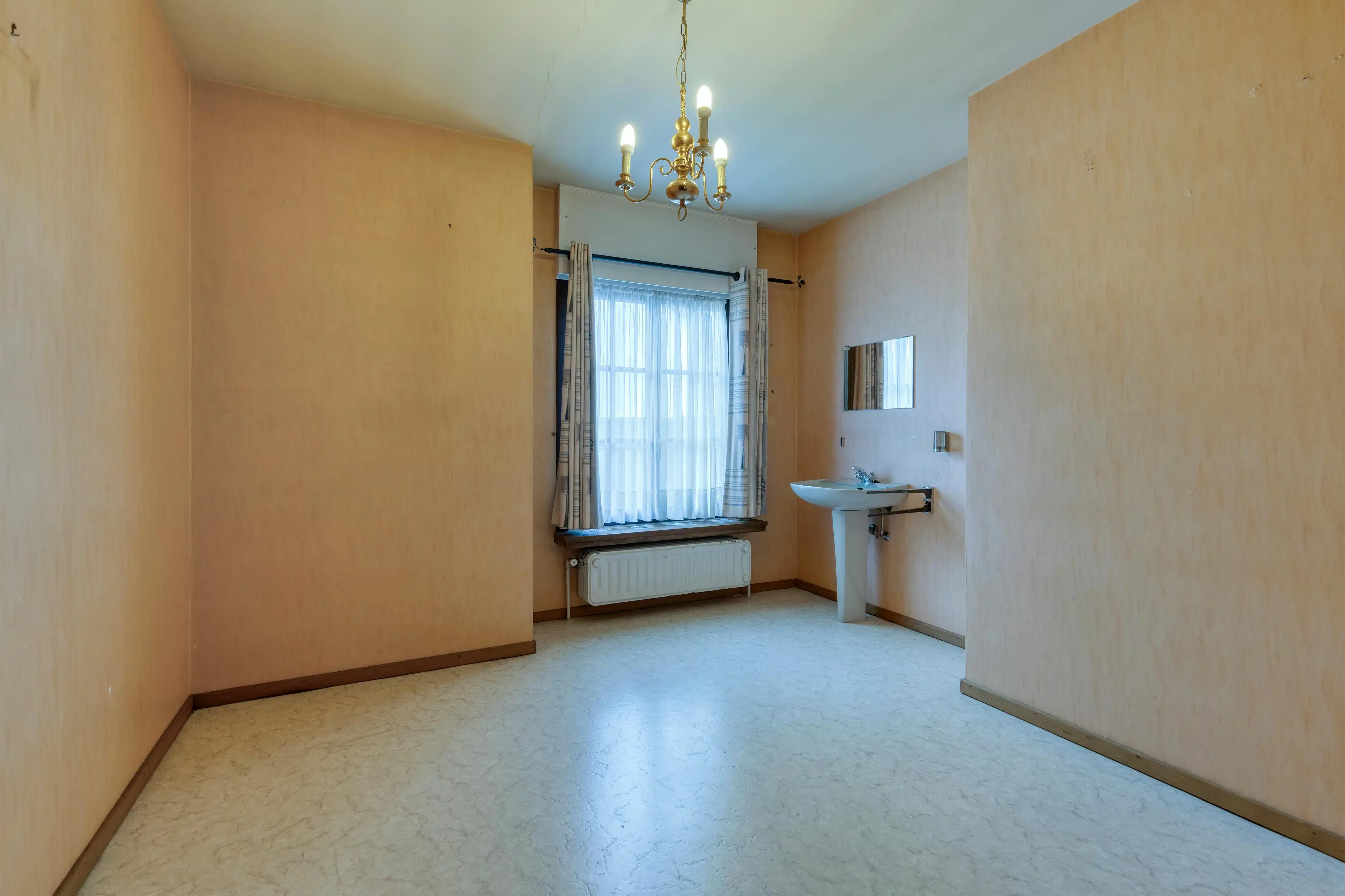 Huis met 3-4 slaapkamers te Assebroek  foto 8