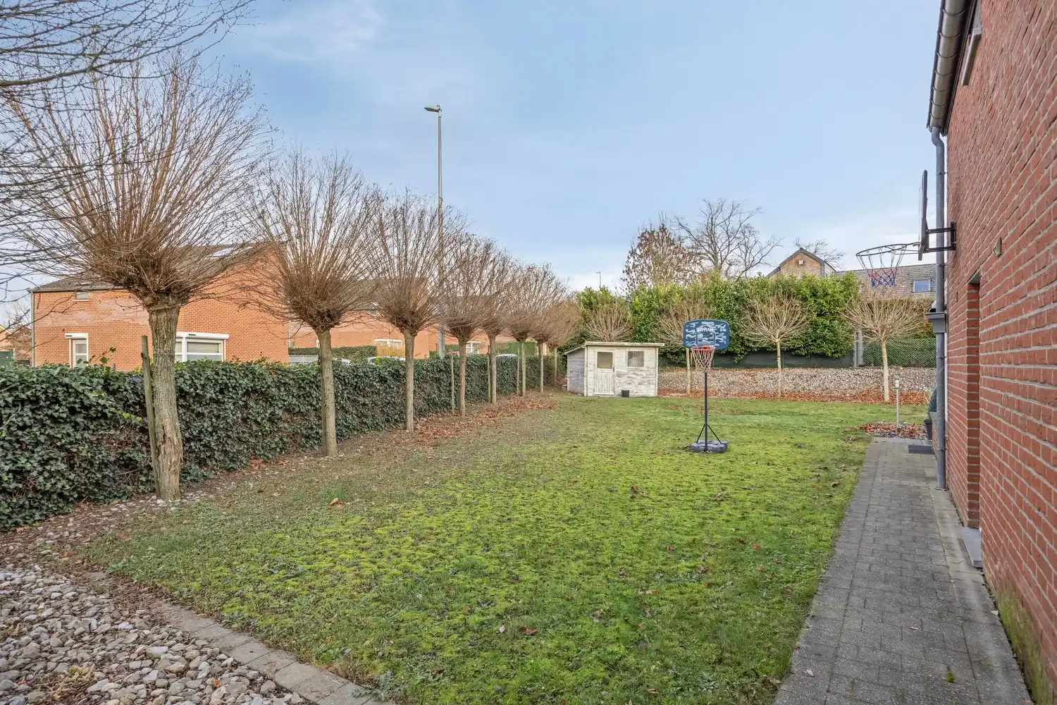 Rustig gelegen halfopen bebouwing met 3 slaapkamers, veranda en garage in Houthalen-Helchteren foto 31