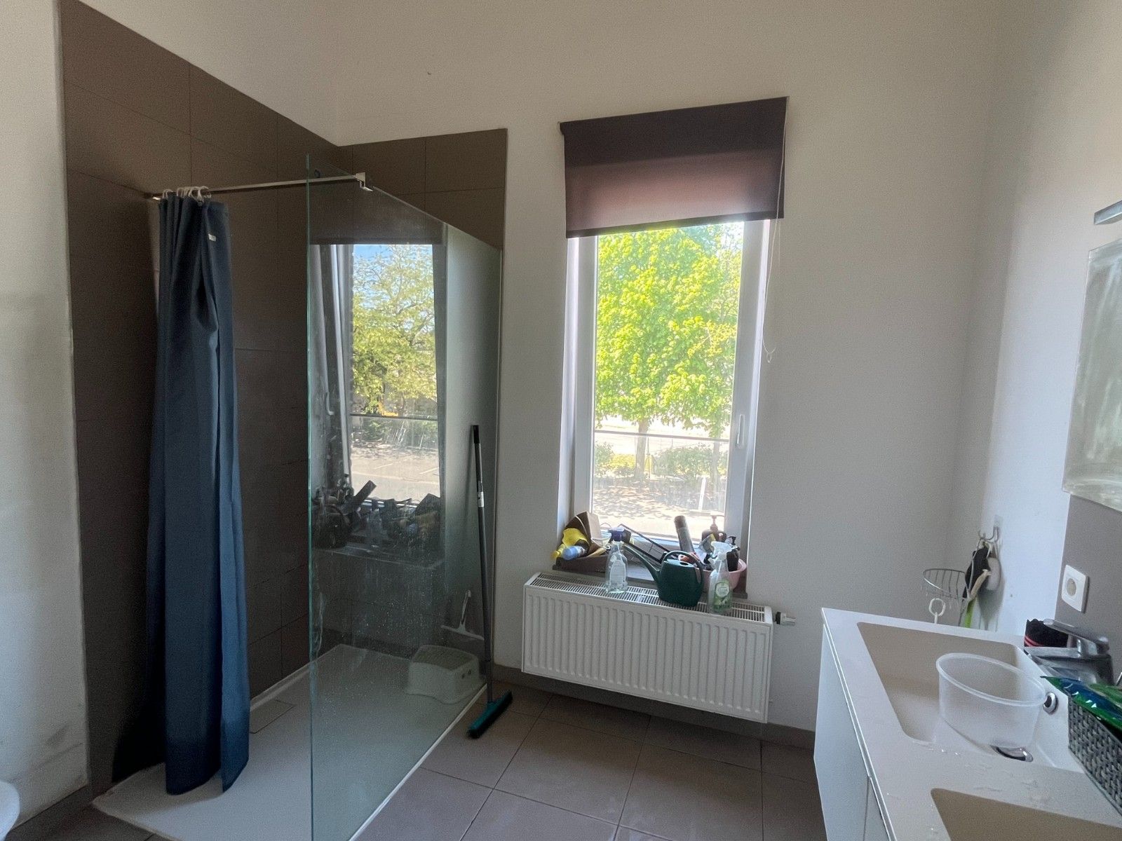 Huis met 3 slaapkamers te huur in hartje Waregem! foto 5