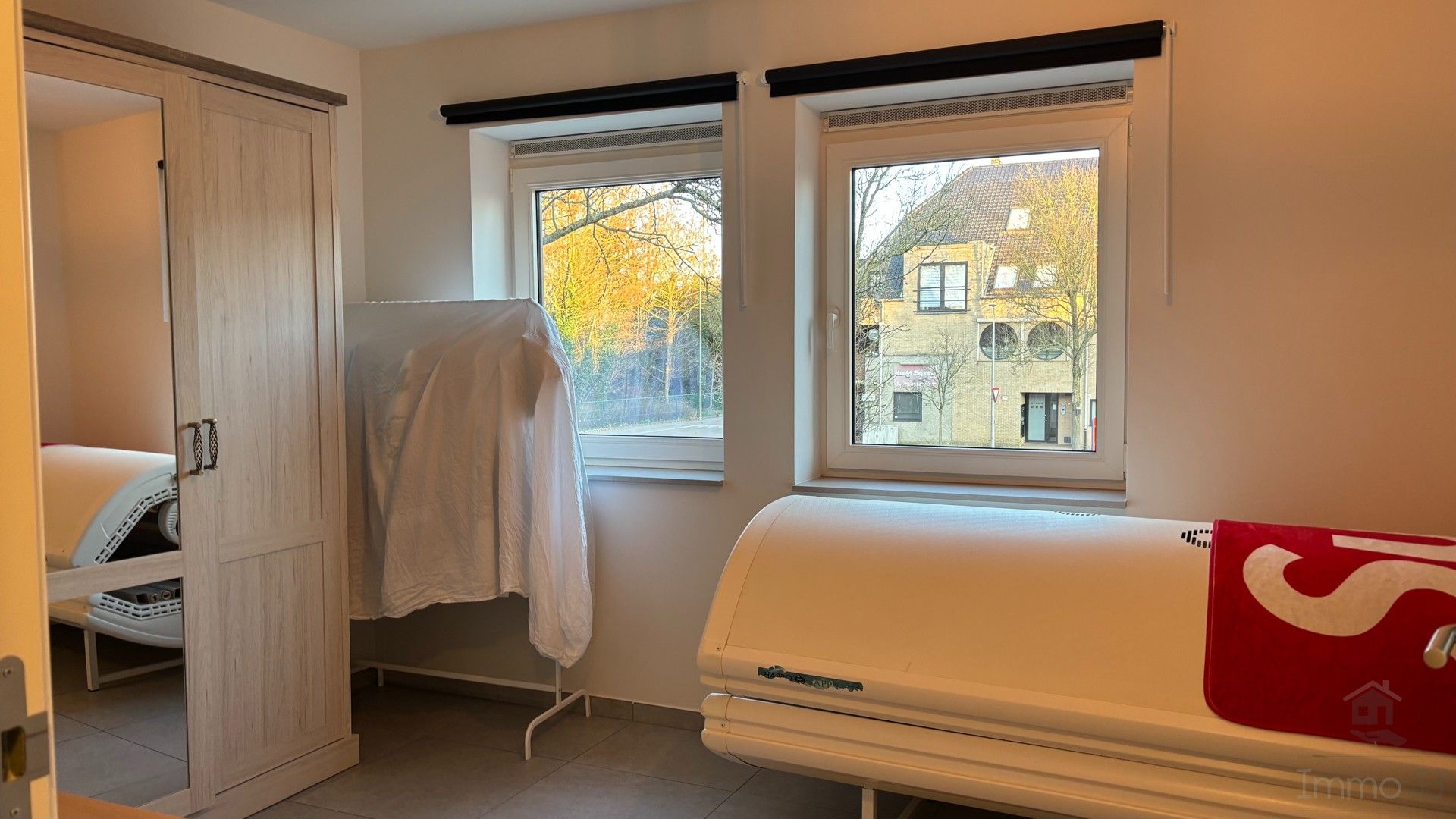 Ruim appartement met terras en garagebox foto 7