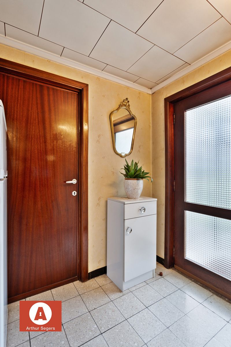 !!! IN OPTIE !!! Te renoveren woning nabij centrum Buggenhout foto 18