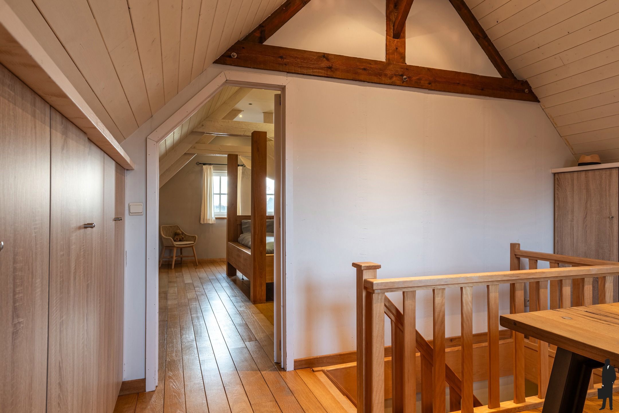 Villa met 4 tot 5 slaapkamers, weiland en paardenstallen (2) foto 27