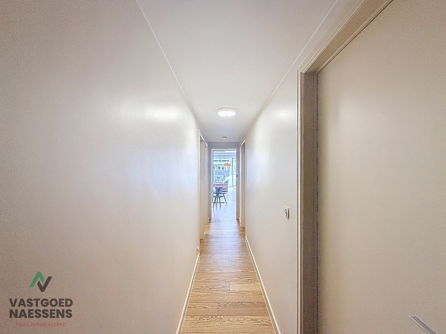 GEMEUBELD 2 SLPK APP IN CENTRUM OOSTENDE foto 19