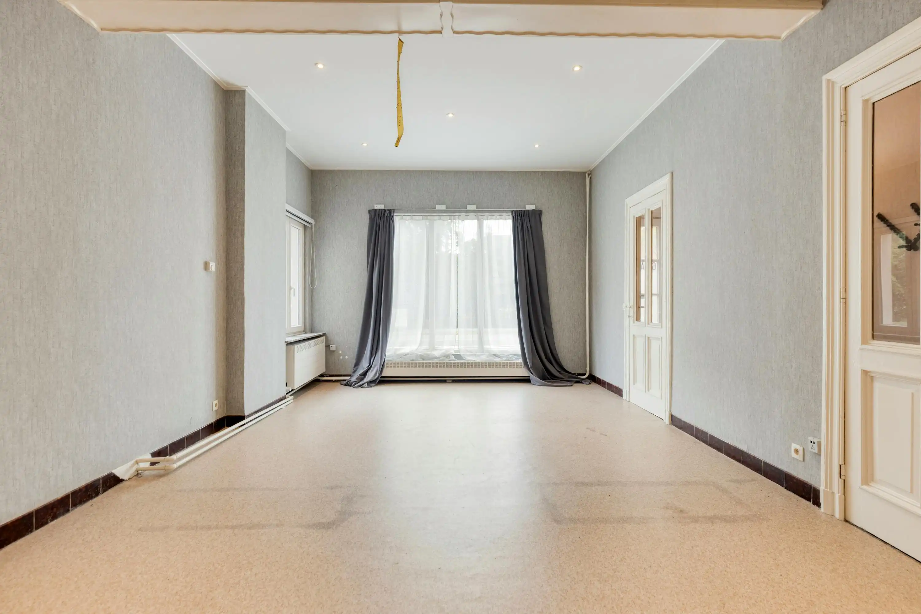 Woning te koop met ruime polyvalente ruimte te Essen-Heikant foto 4