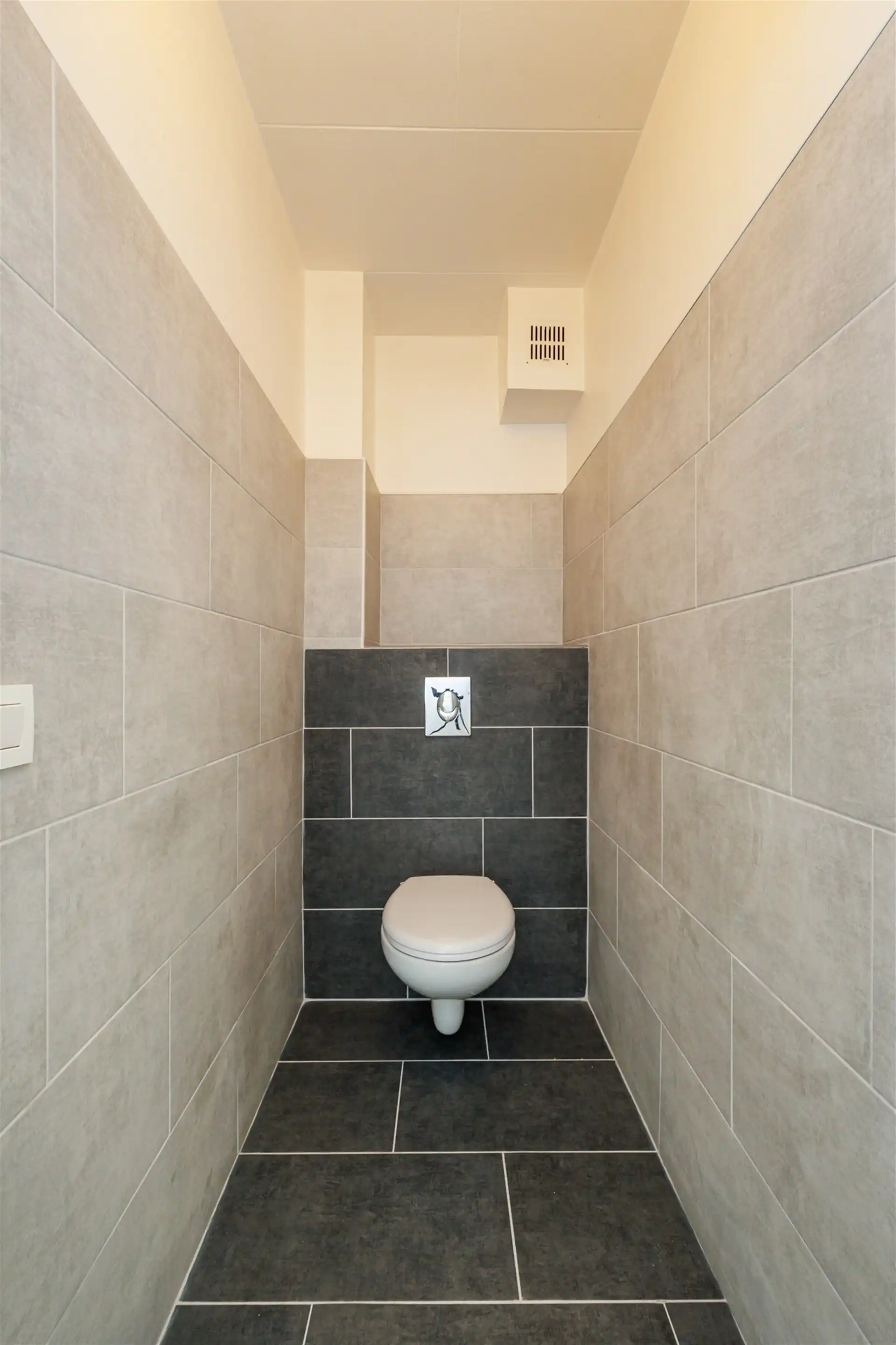 Gelijkvloers appartement / praktijk in Silsburg Deurne-Zuid foto 9