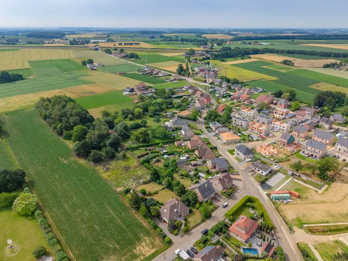 Landelijke villa op 1 hectare in Assent foto 49