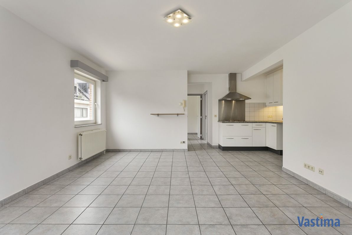 Ruim en lichtrijk 2 slaapkamerappartement met terras in centrum Asse foto 3