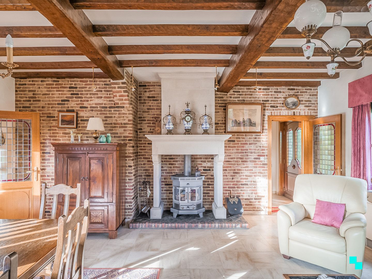 Te renoveren halfopen bebouwing in het hart van Merelbeke foto 8