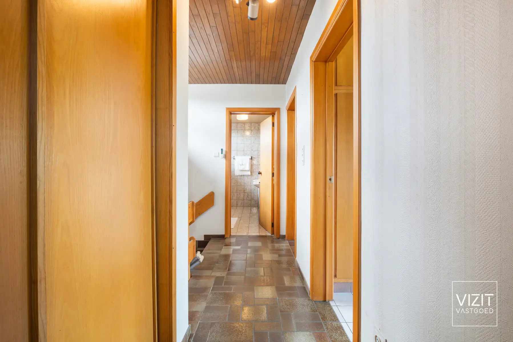 Zeer goed onderhouden villa met open zicht! foto 10