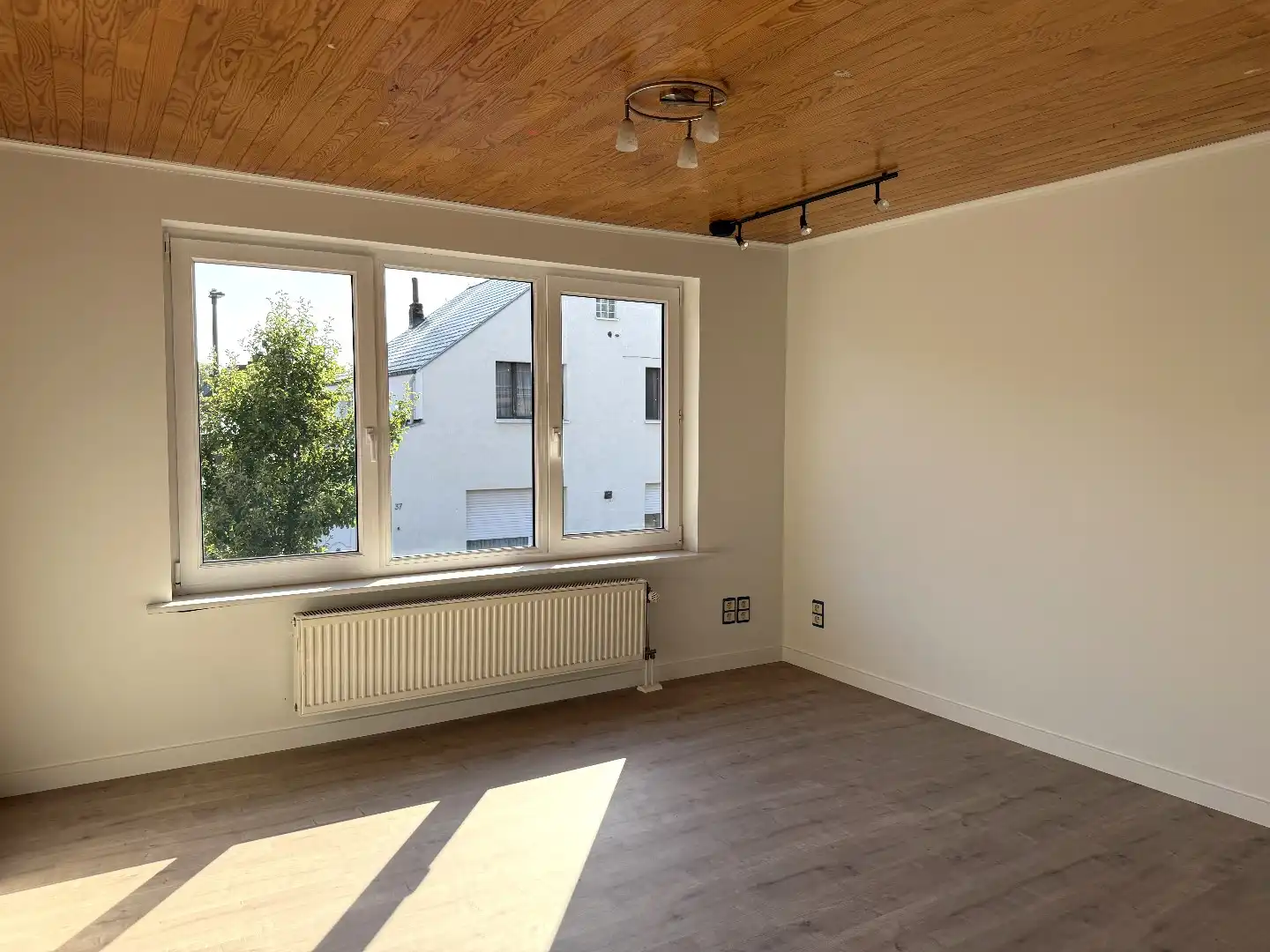 Verzorgde woning met 3 slpks in rustige woonwijk foto 8