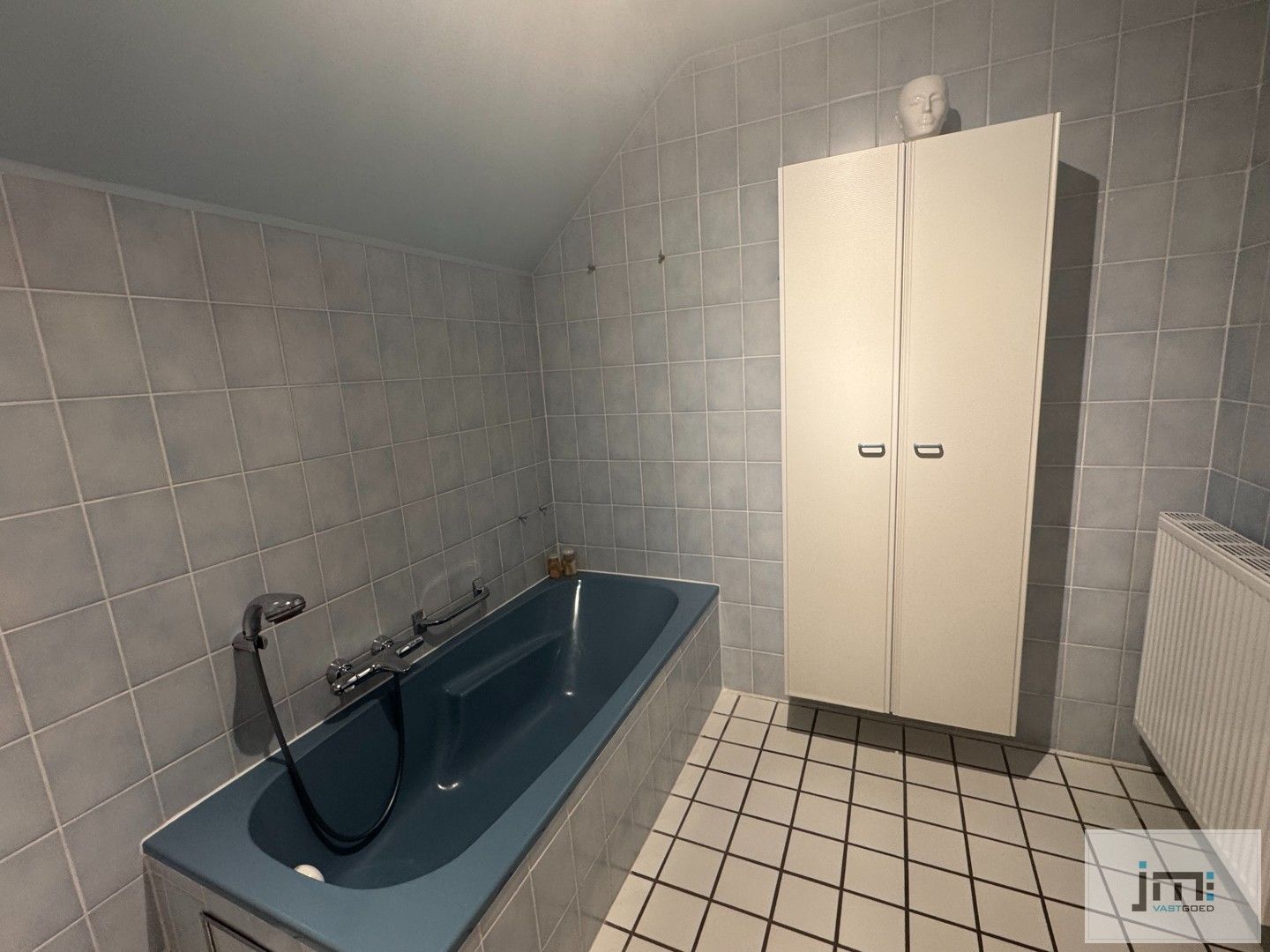 Ruime woning met 4 slaapkamers en dubbele garage foto 15
