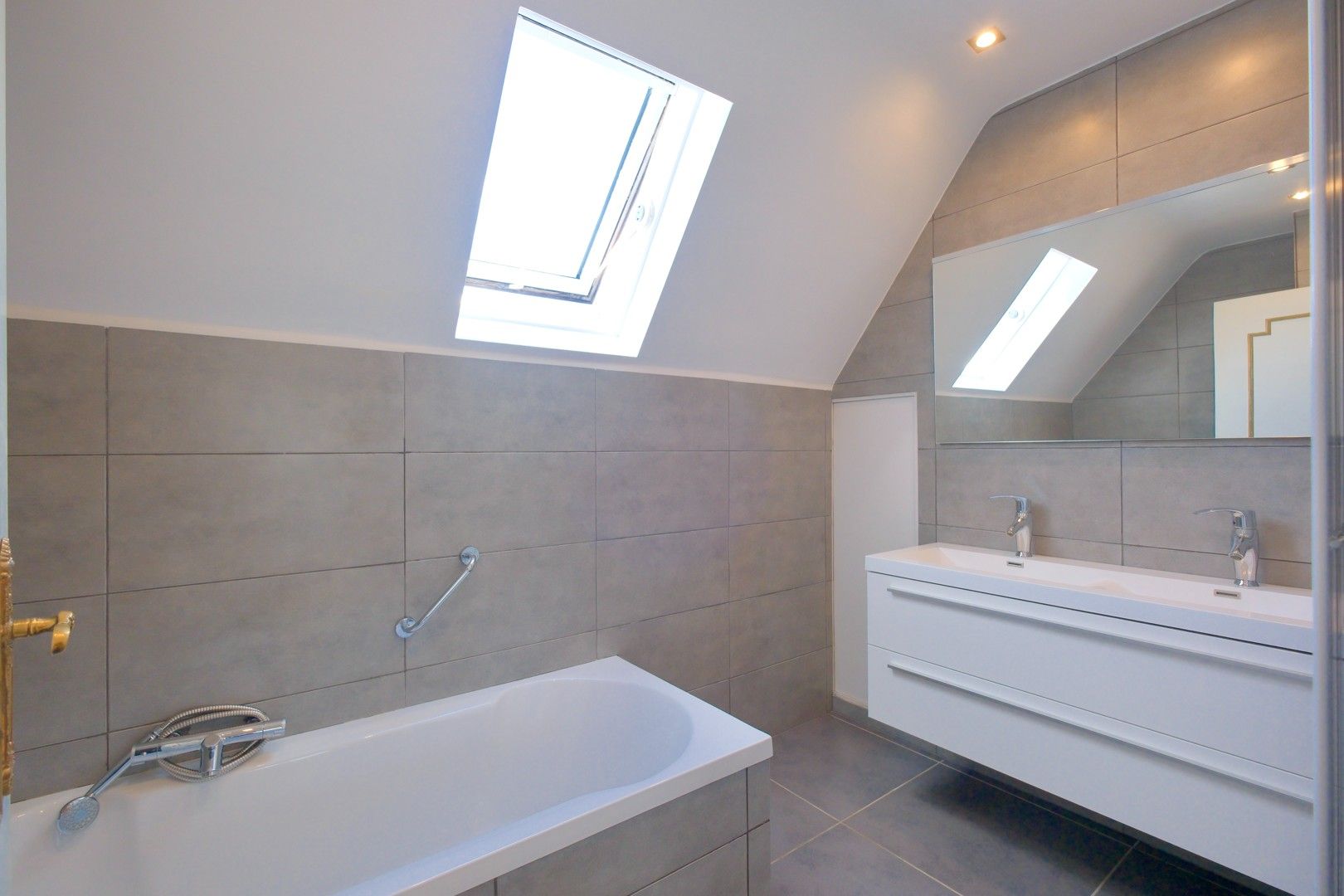Prachtige villa met 5 slpks, ruime tuin (1.198m²) en EPC-label B foto 19