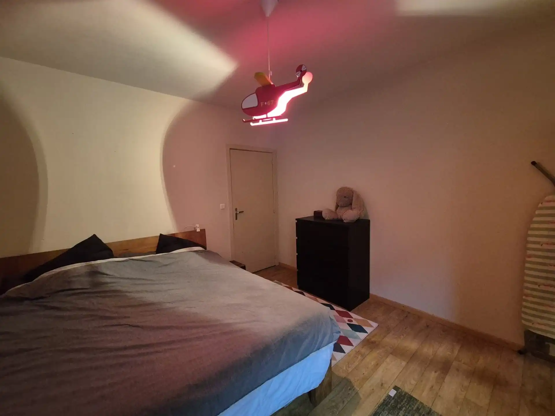 Interessant gelegen appartement met terras en garage. foto 17