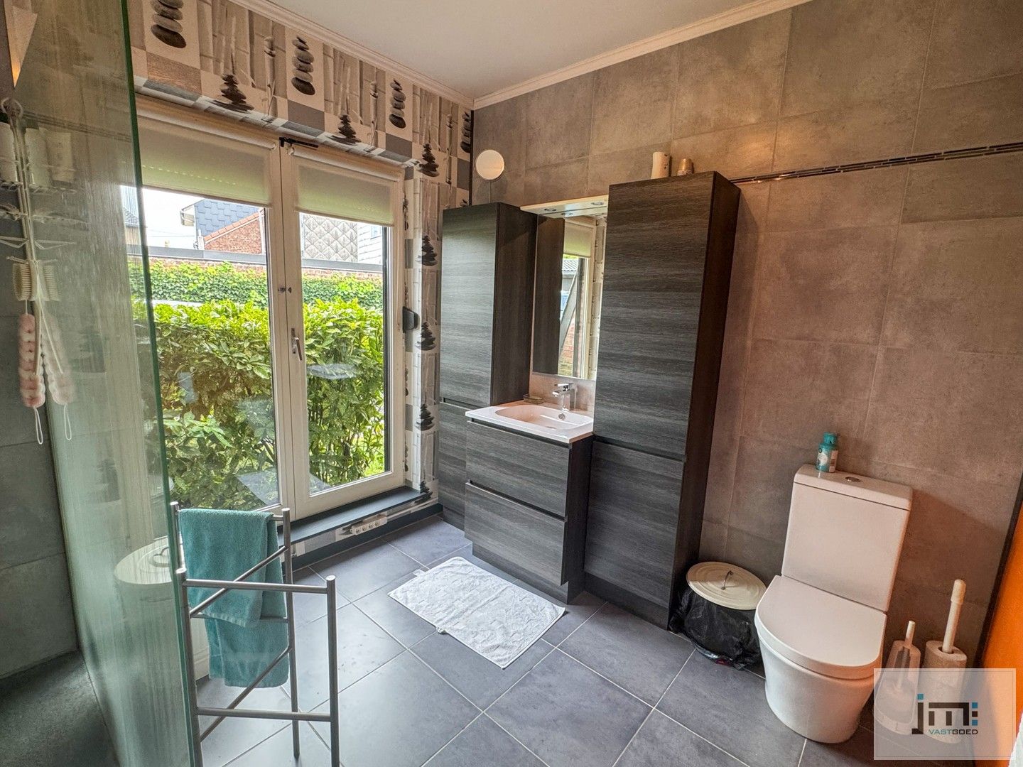 Ruime, lichtrijke woning op prachtig perceel foto 17