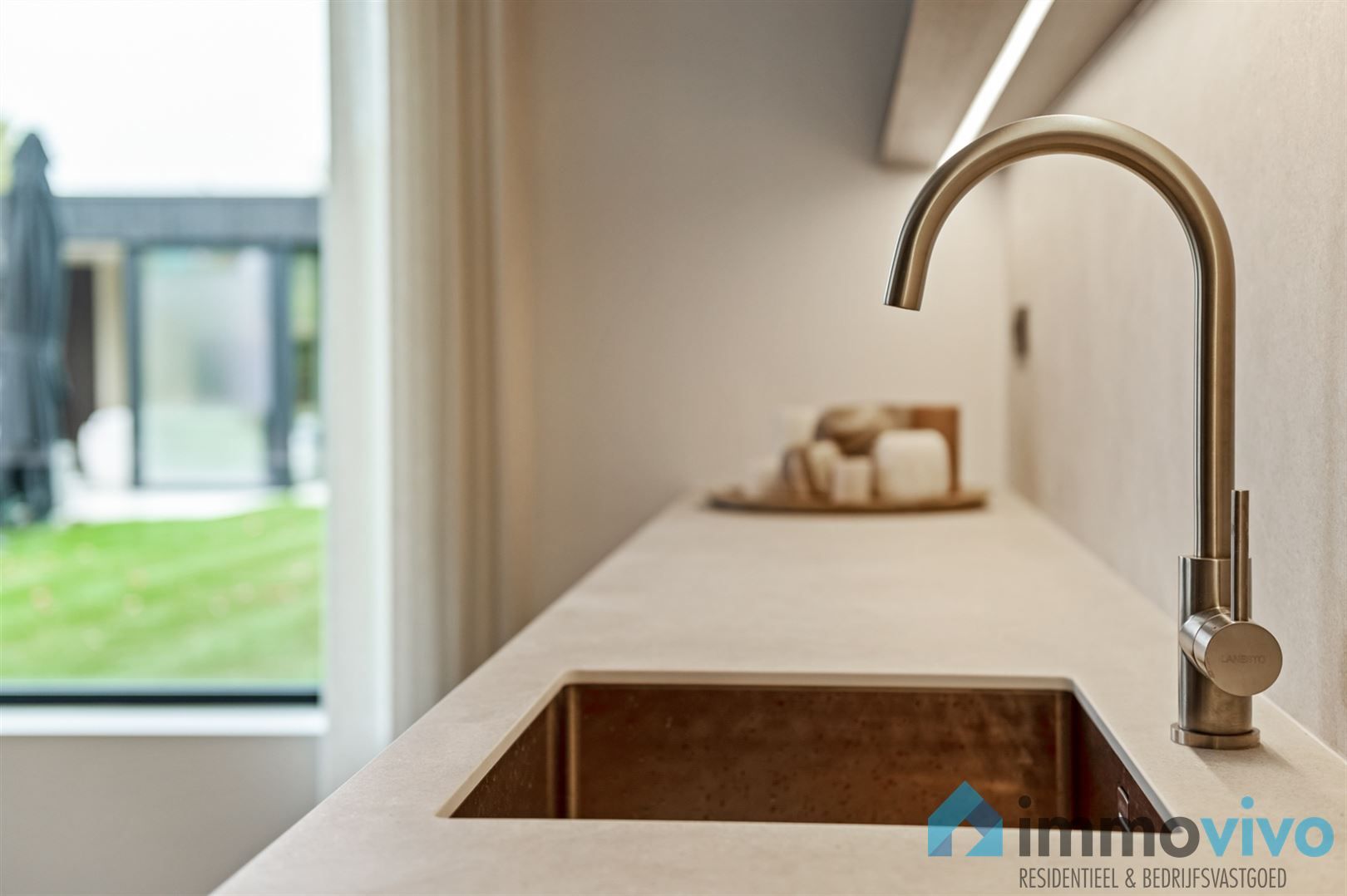 Hoogwaardig gerenoveerde villa met poolhouse en zwembad foto 8