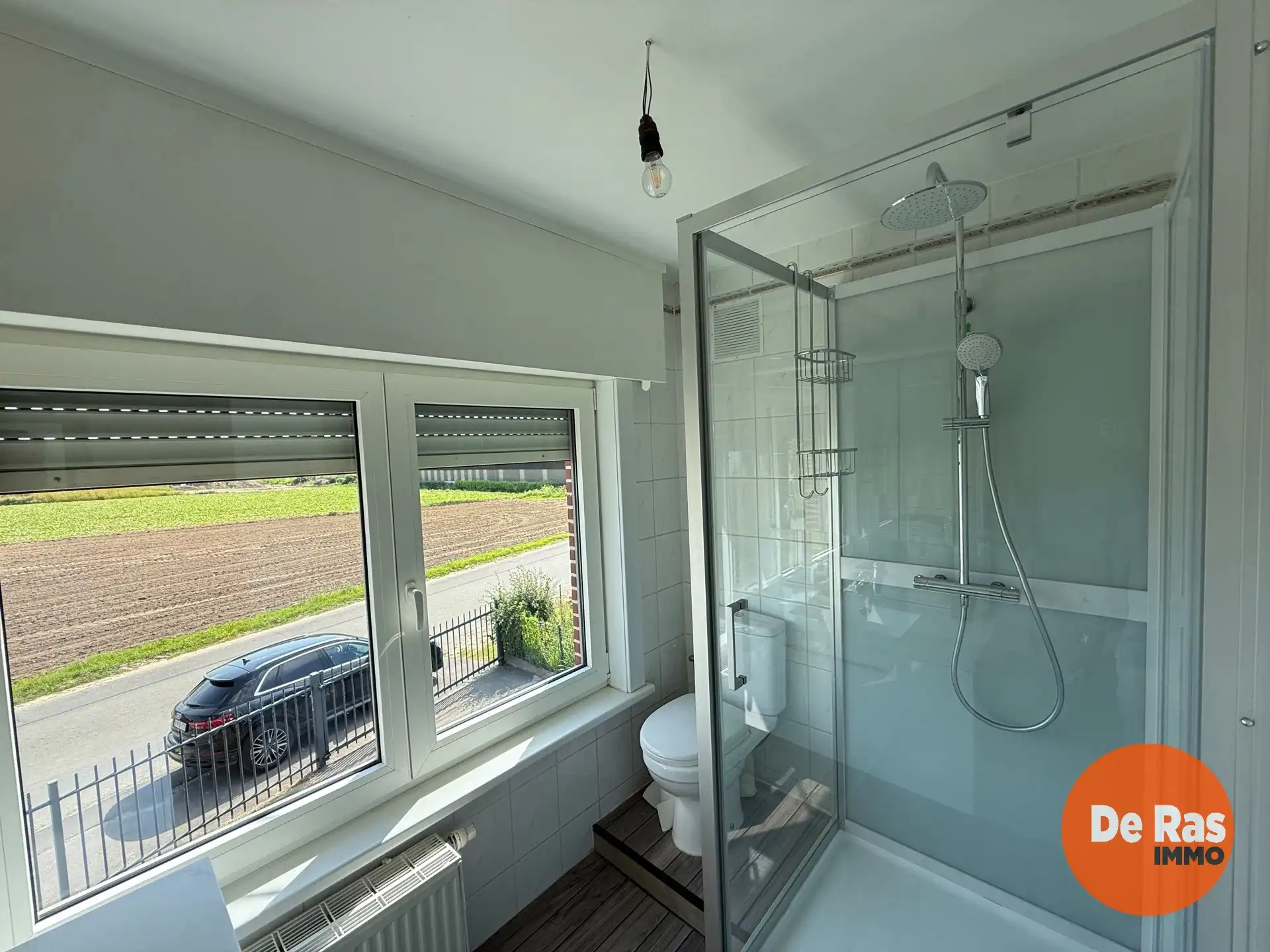 WICHELEN - Ruime woning met multifunctionele loods. foto 8