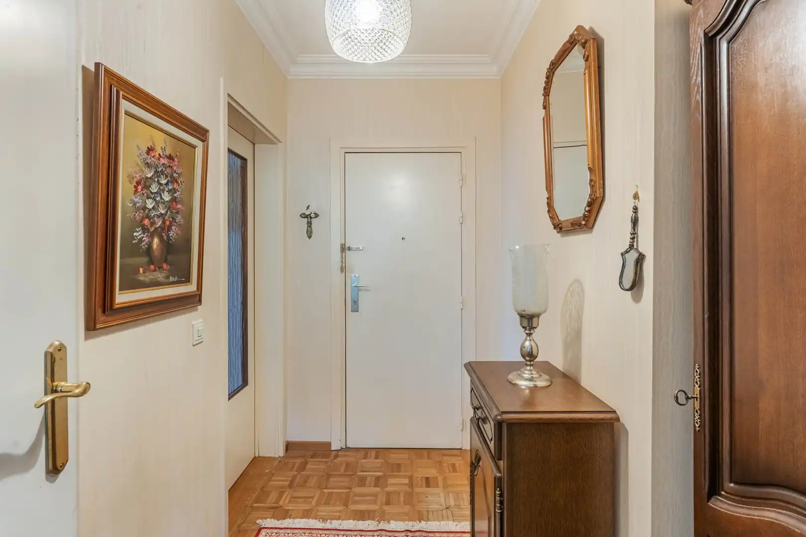 Ruim en lichtrijk appartement met 3 slaapkamers, balkons, garage en berging in Genk foto 7