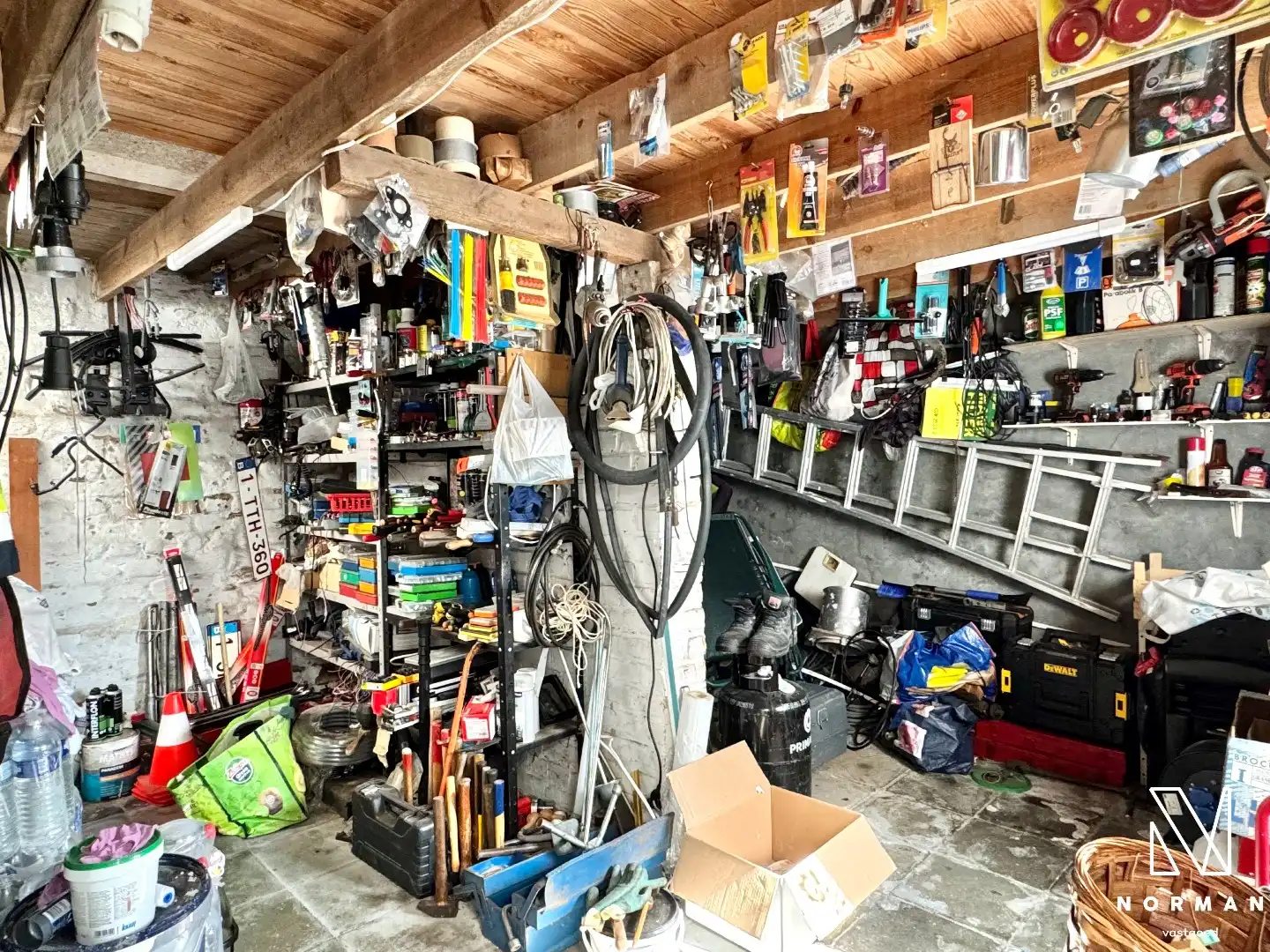 Instapklare woning te koop in Bavikhove met 3 slaapkamers, 2 badkamers en werkatlier op rustige, landelijke ligging! foto 15