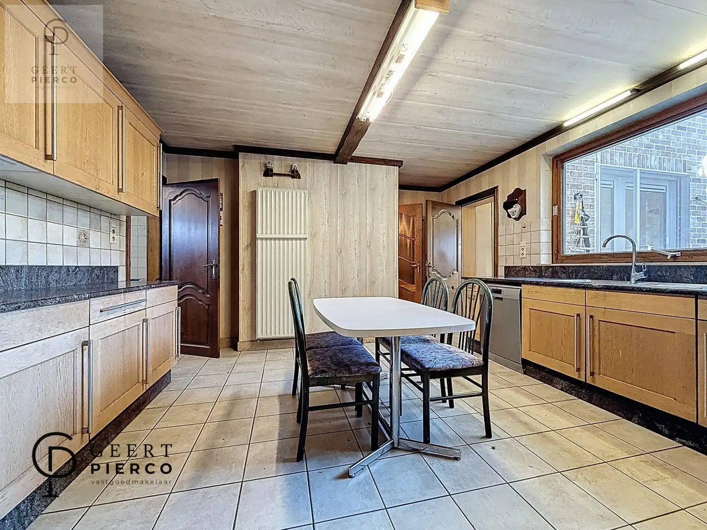 Statige woonst te Landen foto 12