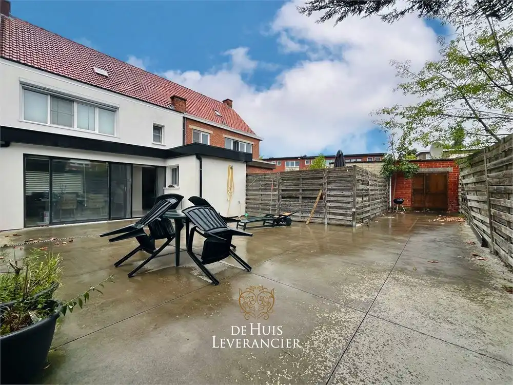 Instapklare gezinswoning (4 slpks) met garage in de Altenawijk foto 4