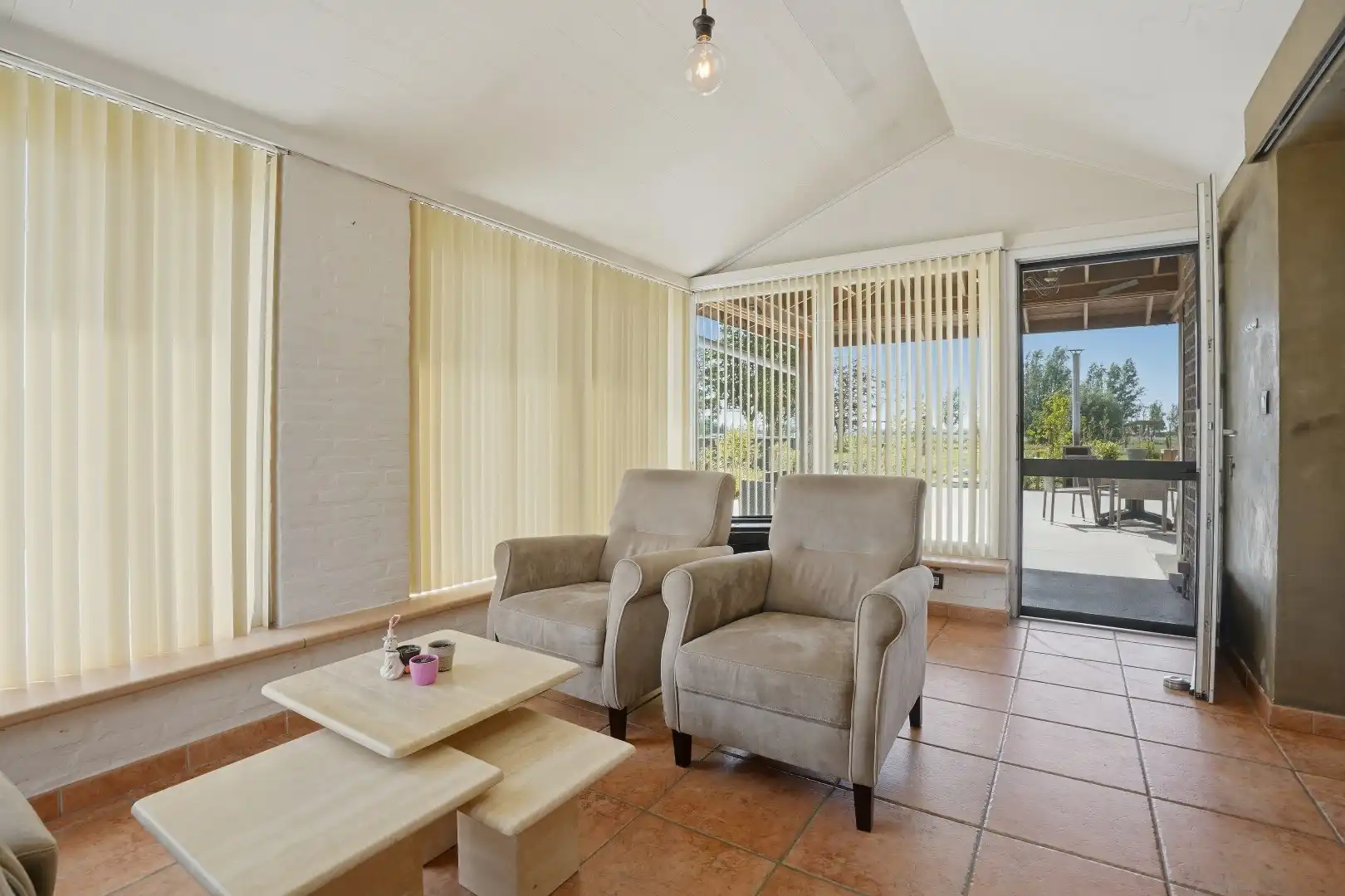 Instapklare open bebouwing met 5 slaapkamers op 1919m² te Merkem. foto 7