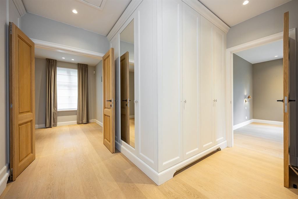 Prachtige manoirvilla met tijdloze allure en een elegante architectuur in Hof ter Linden foto 13