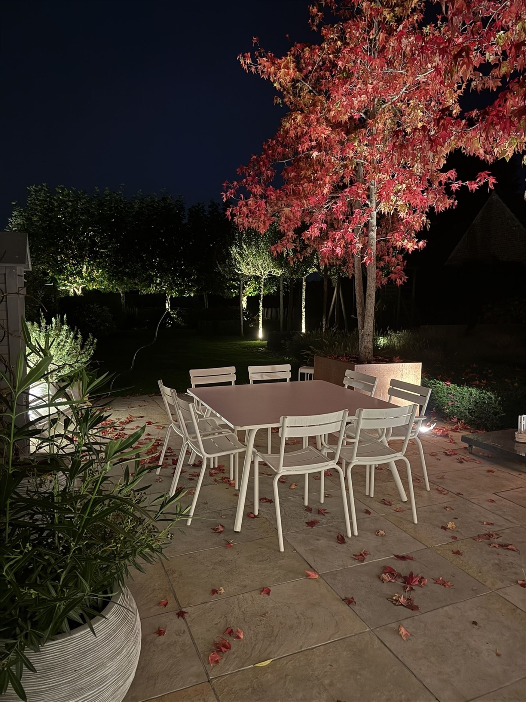 Hoogwaardig afgewerkte herenwoning met zicht op groen en volledige privacy in het hart van Bottelare. foto 45