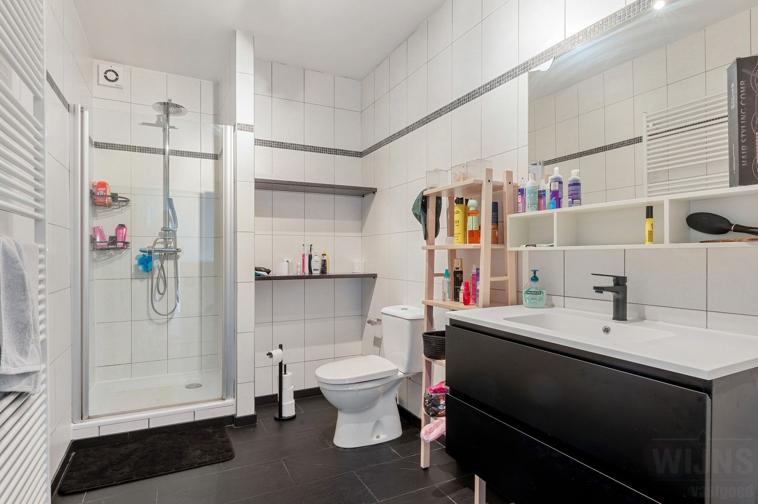 Prachtige en ruime villa met mogelijk zes slaapkamers gelegen op een toplocatie. foto 6