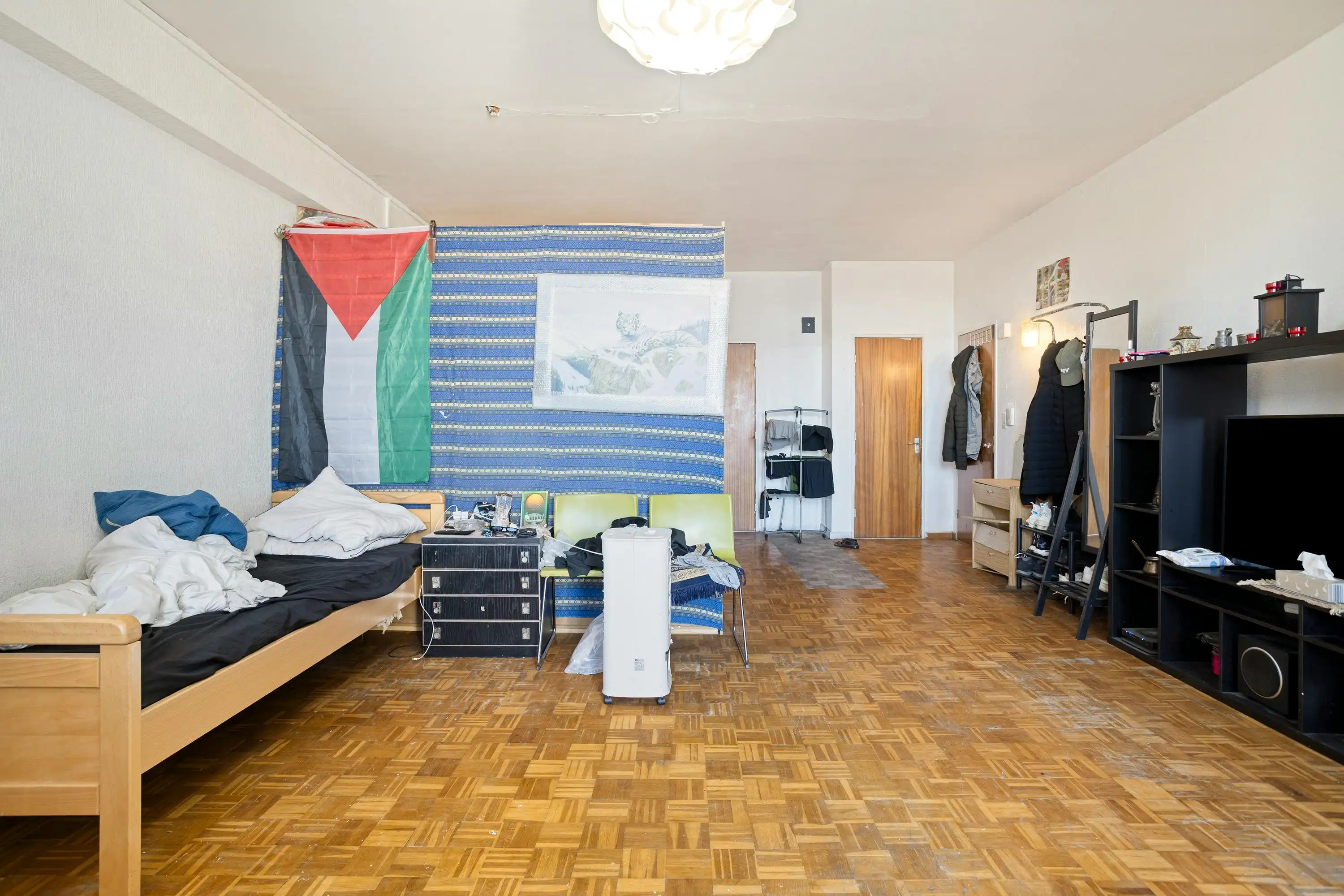 Op te frissen studio met terras te koop in Antwerpen centrum foto 6