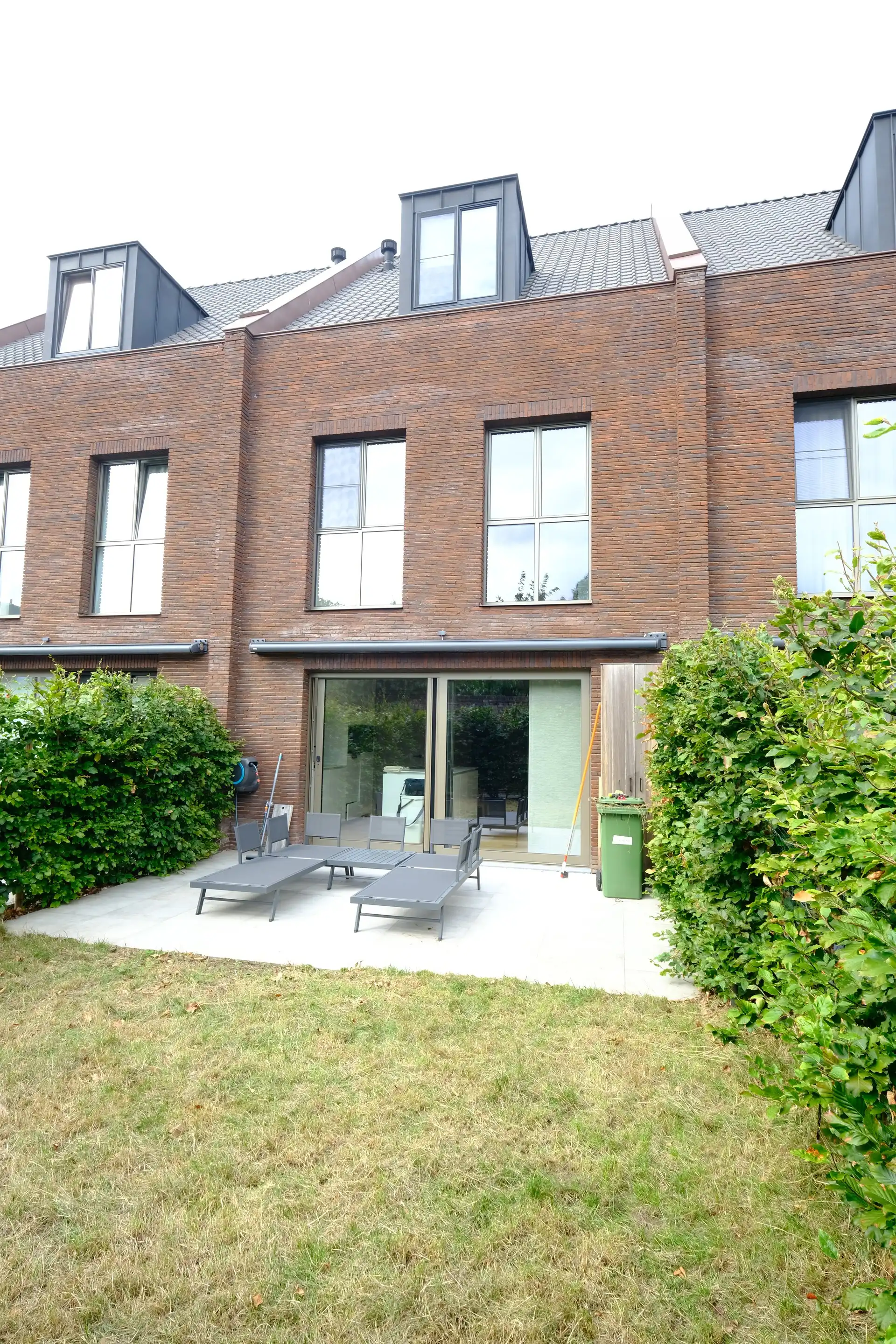 luxueus ingerichte woning met 3 slaapkamers in het gezellige Oud-Rekem foto 24