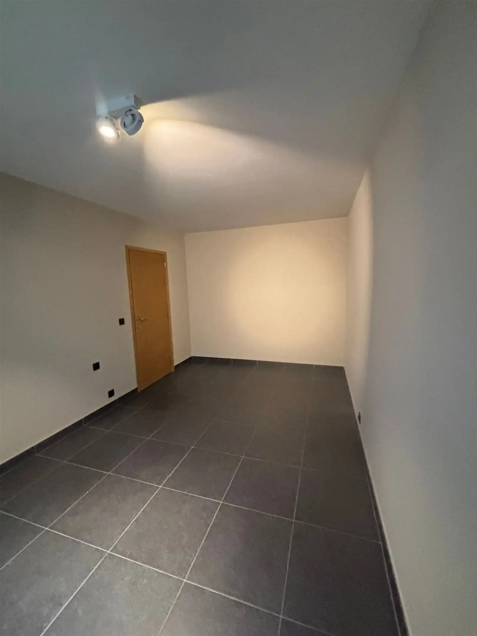 Gelijkvloers twee slaapkamer appartement foto 10