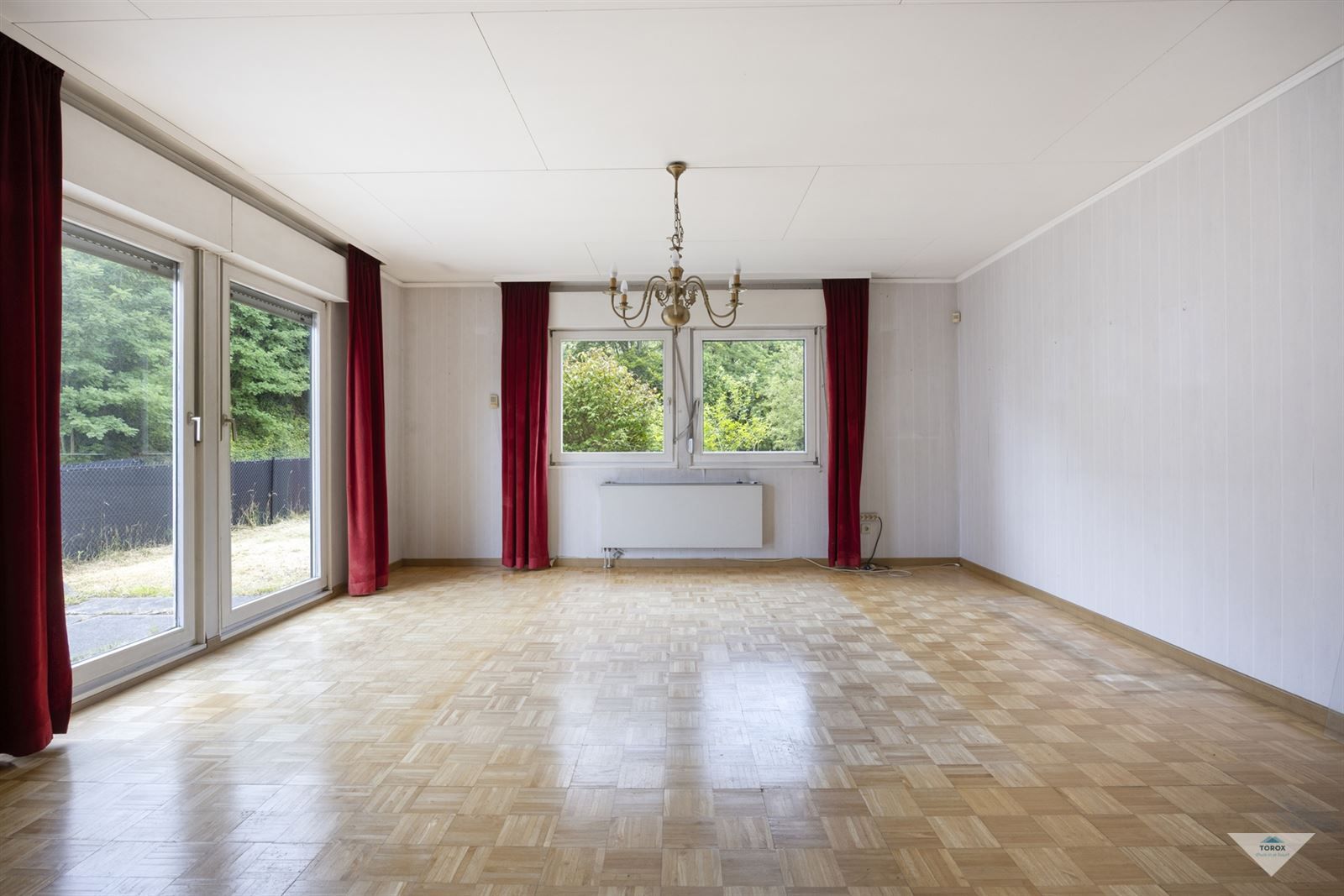 Ruime woning met veel potentieel foto 6