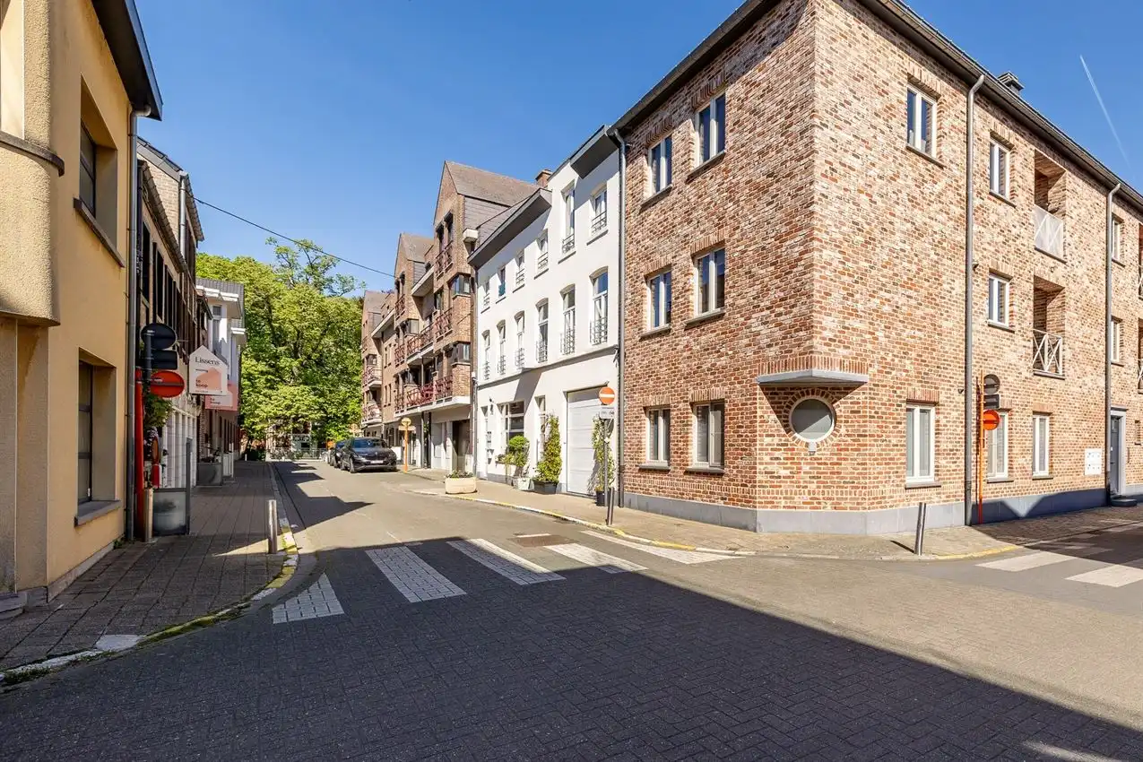 
Met lift, terras, alles dichtbij in hartje Scherpenheuvel. foto {{pictureIndex}}