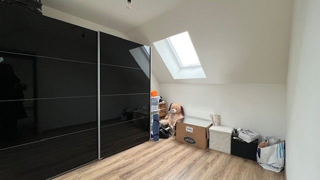 Volledig gerenoveerde woning met 2 slaapkamers en tuin. foto 6