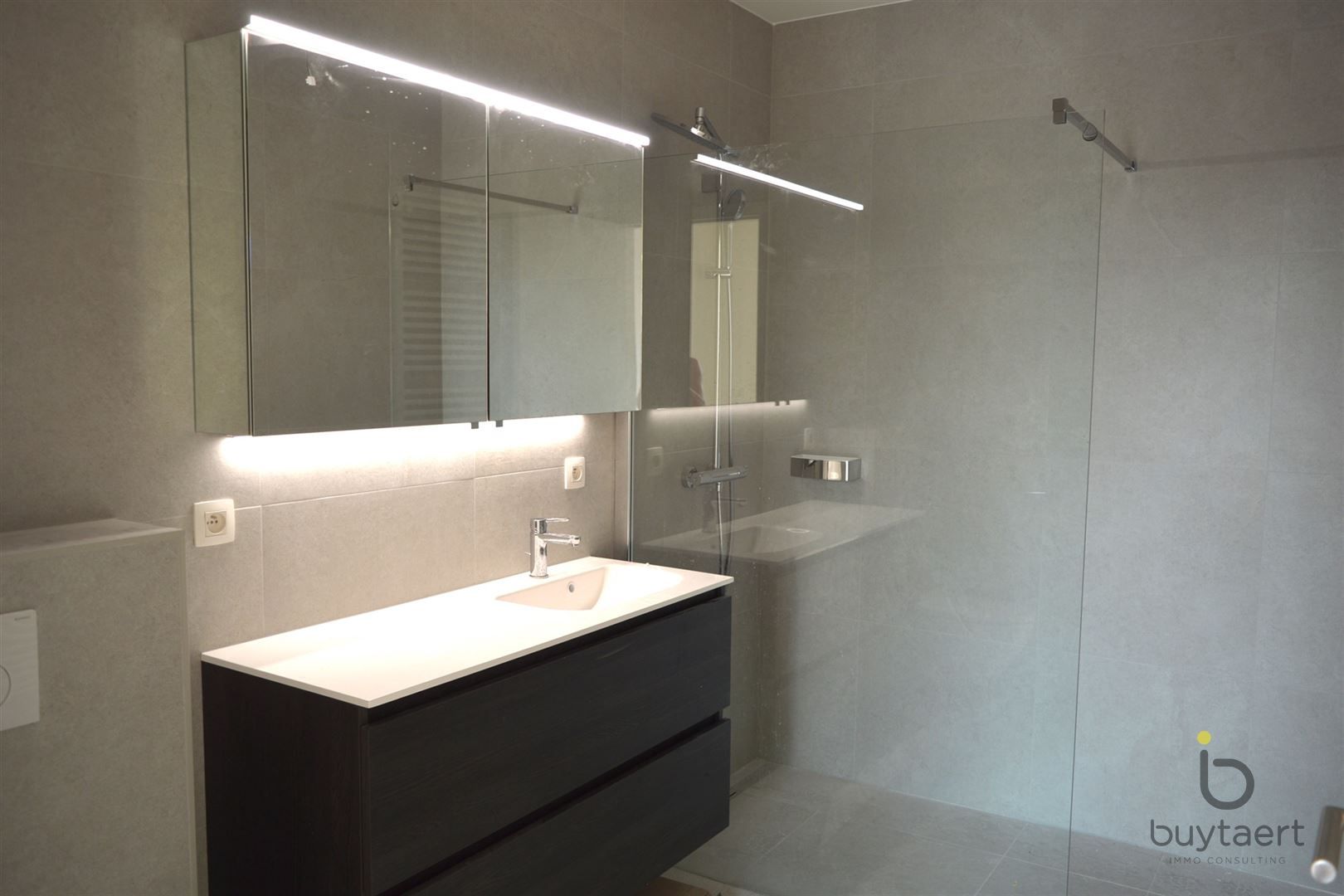 Uniek penthouse te Zoersel! foto 11