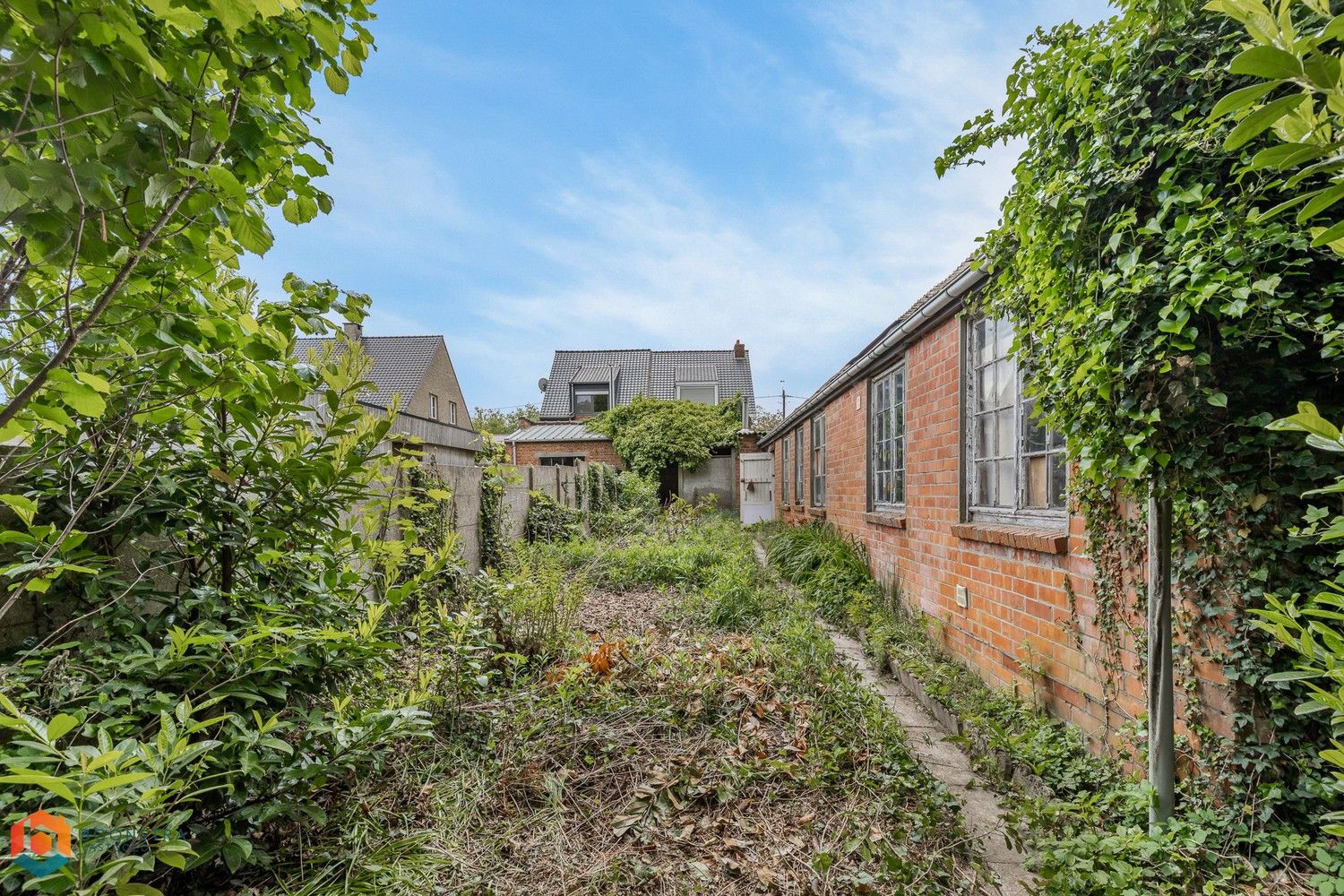 Op te frissen woning met 2 slpkrs op een perceel van 570 m2 foto 23