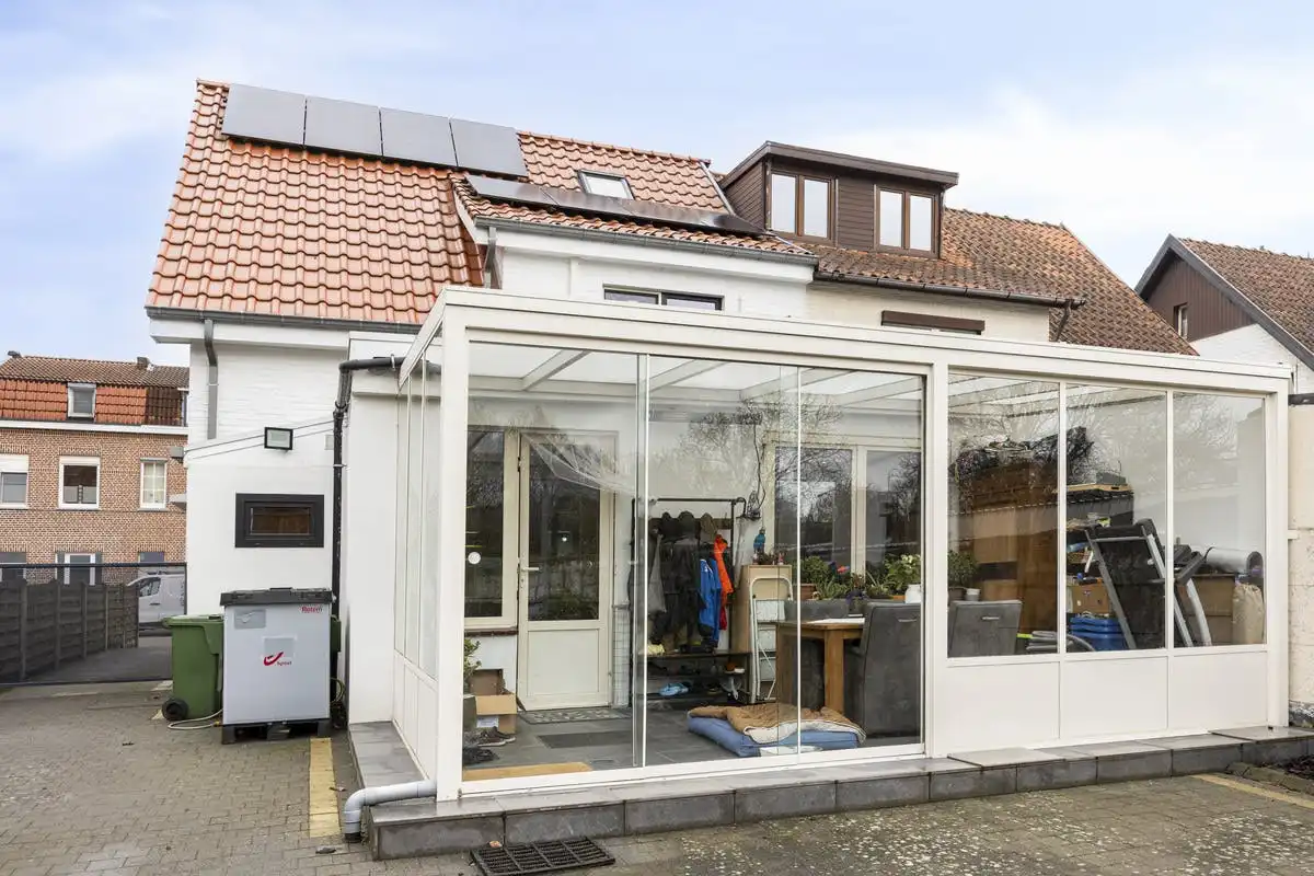 Modern halfopen huis te koop in Tongeren foto 28