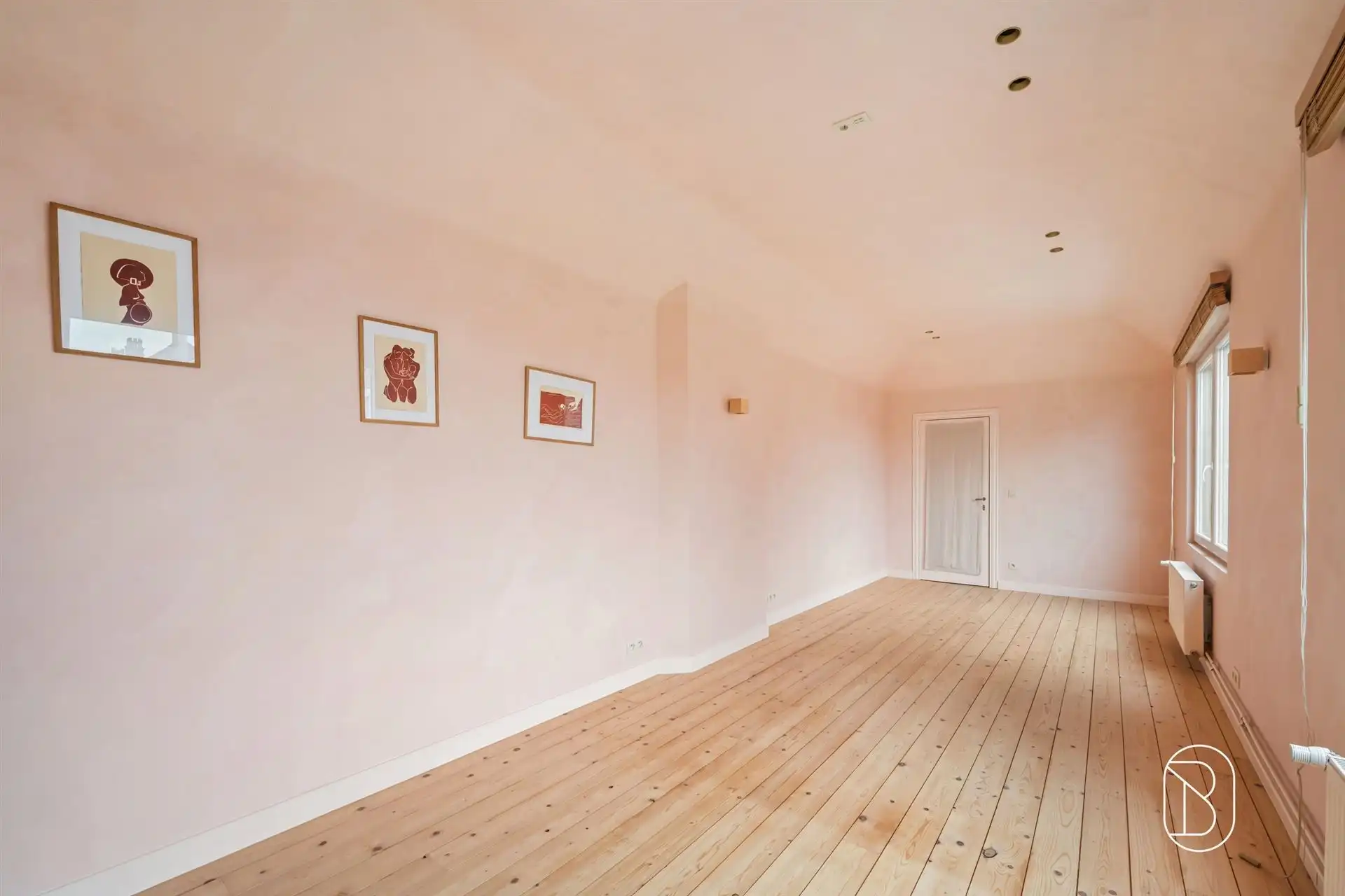 Ruime art-decowoning met 5 slpk & gezellig stadsterras foto 23