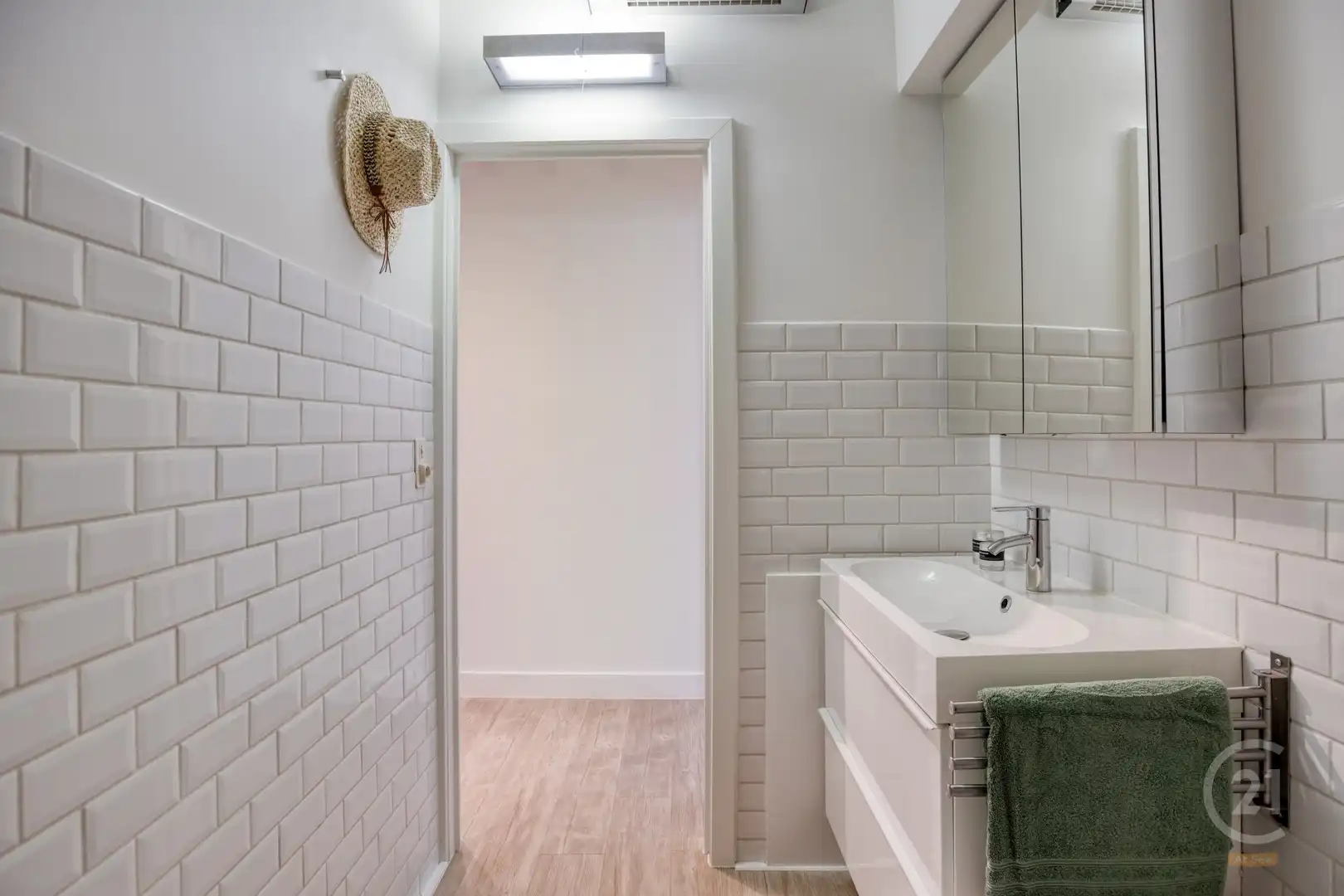 Instapklaar appartement met zijdelings zeezicht op toplocatie in Middelkerke foto 12