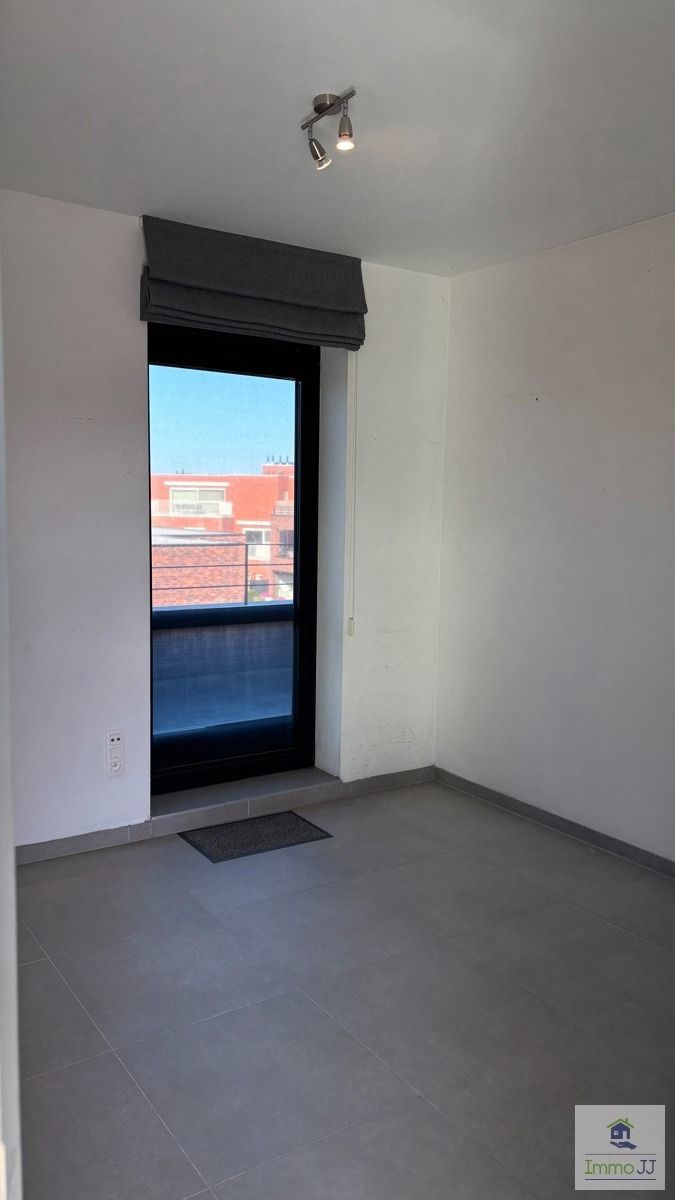 Gezellig appartement met zeer ruim terras!  foto 7