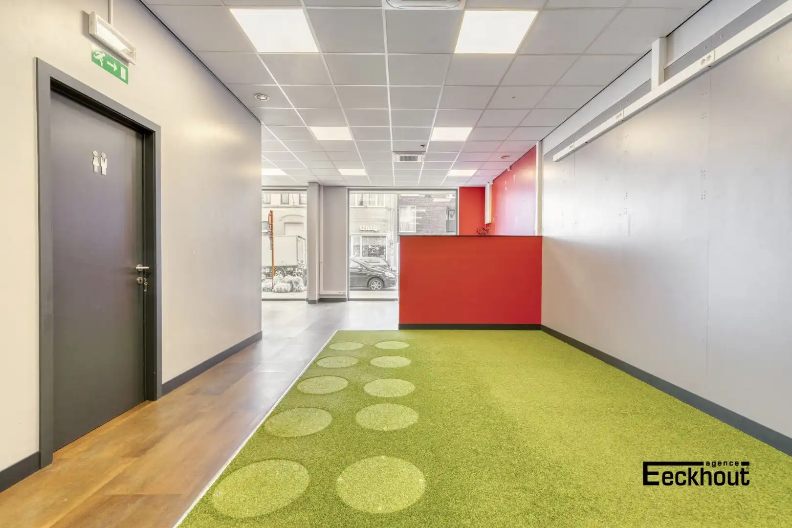 Commerciële handelsruimte van 106 m² op toplocatie in Oostende foto 7