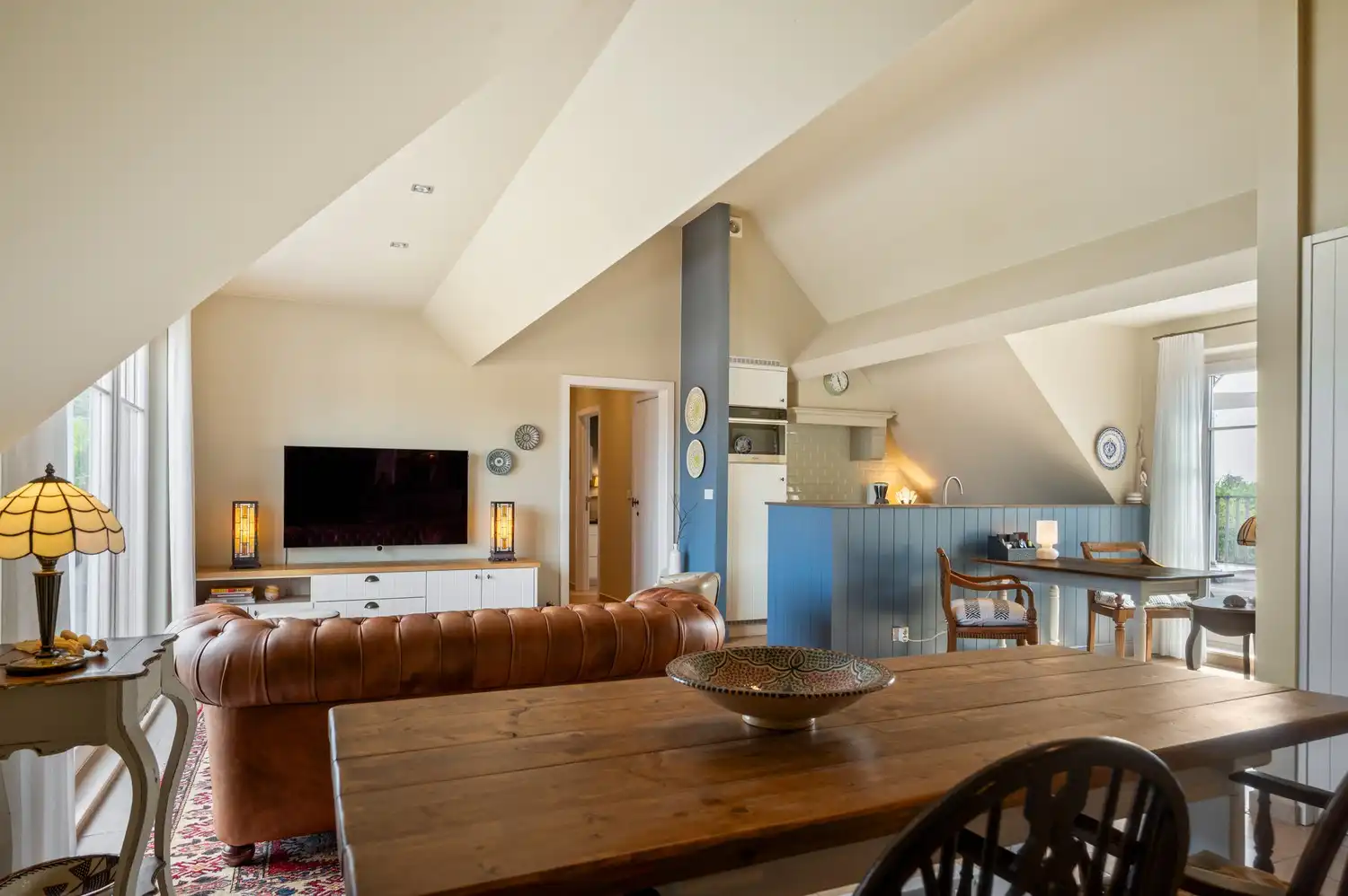 Prachtige Penthouse met 2 slpkrs en een heerlijk terras van 54m2 in het centrum van Beerzel foto 6