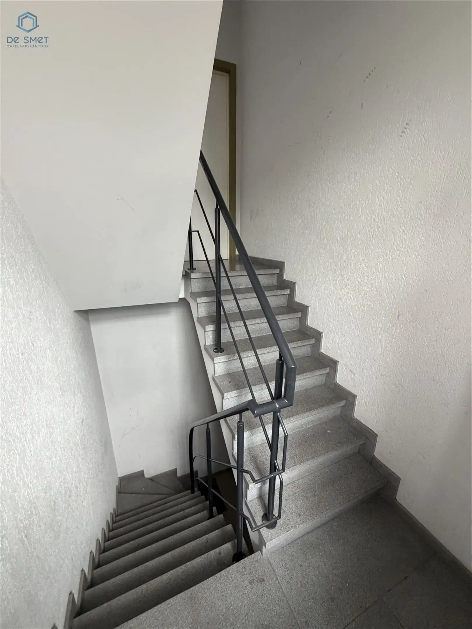 OP TE FRISSEN APPARTEMENT/OPBRENGSTEIGENDOM CENTRUM GERAARDSBERGEN TE KOOP foto 10
