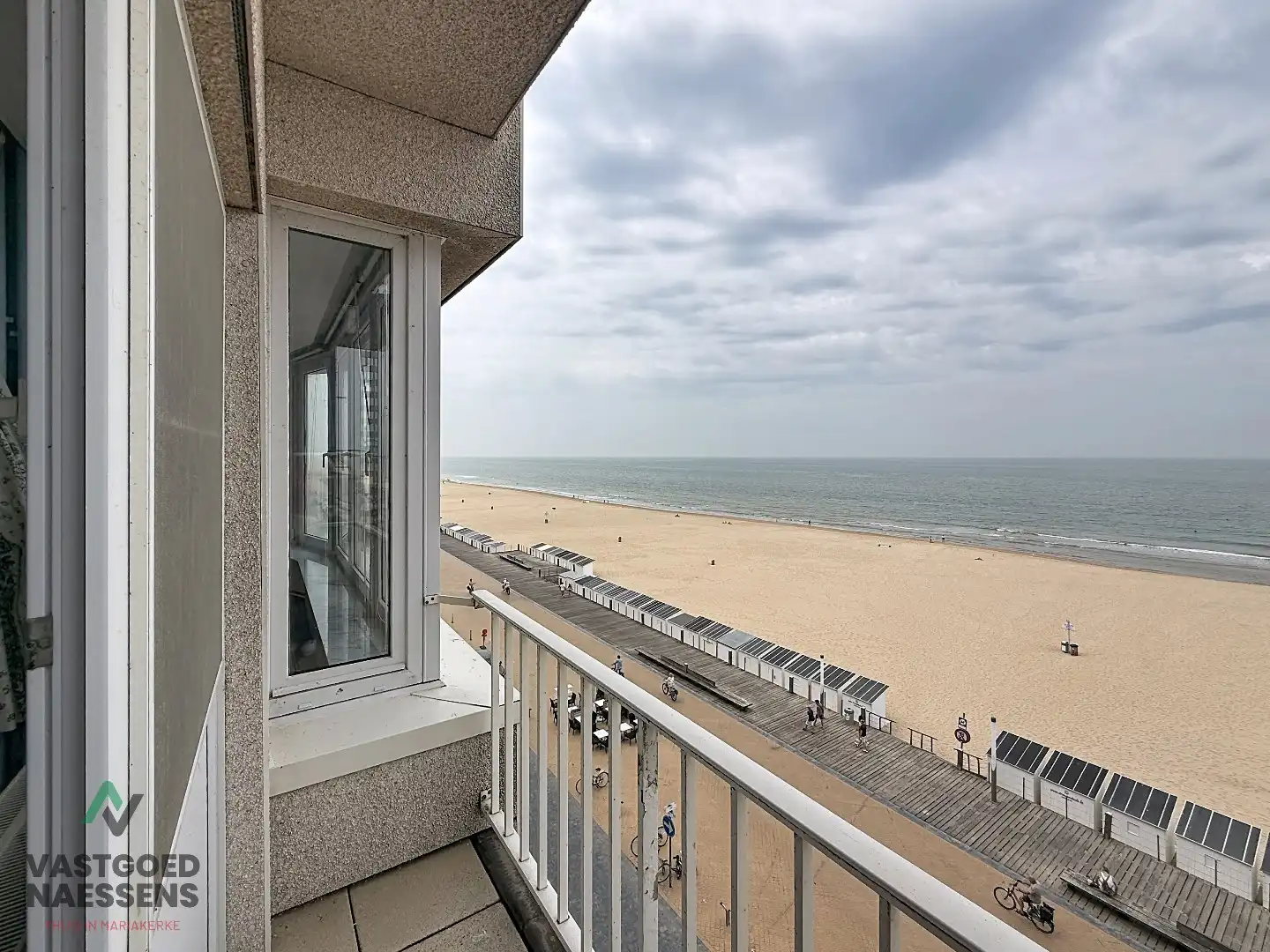 SCHITTEREND HOEK-APP MET ZICHT OP ZEE - 2 SLPK foto 12